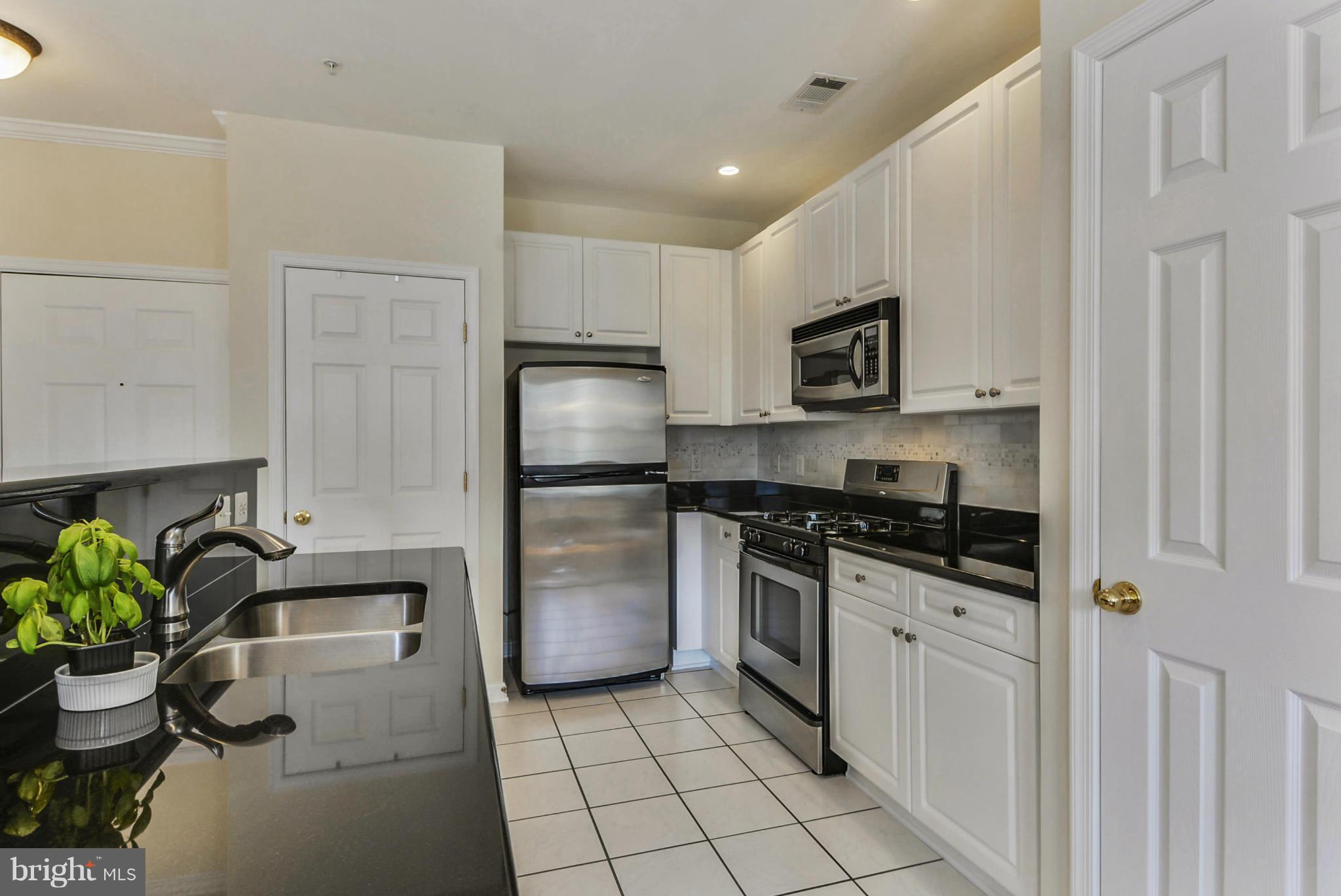 WESTBRIAR PLAZA - Residential