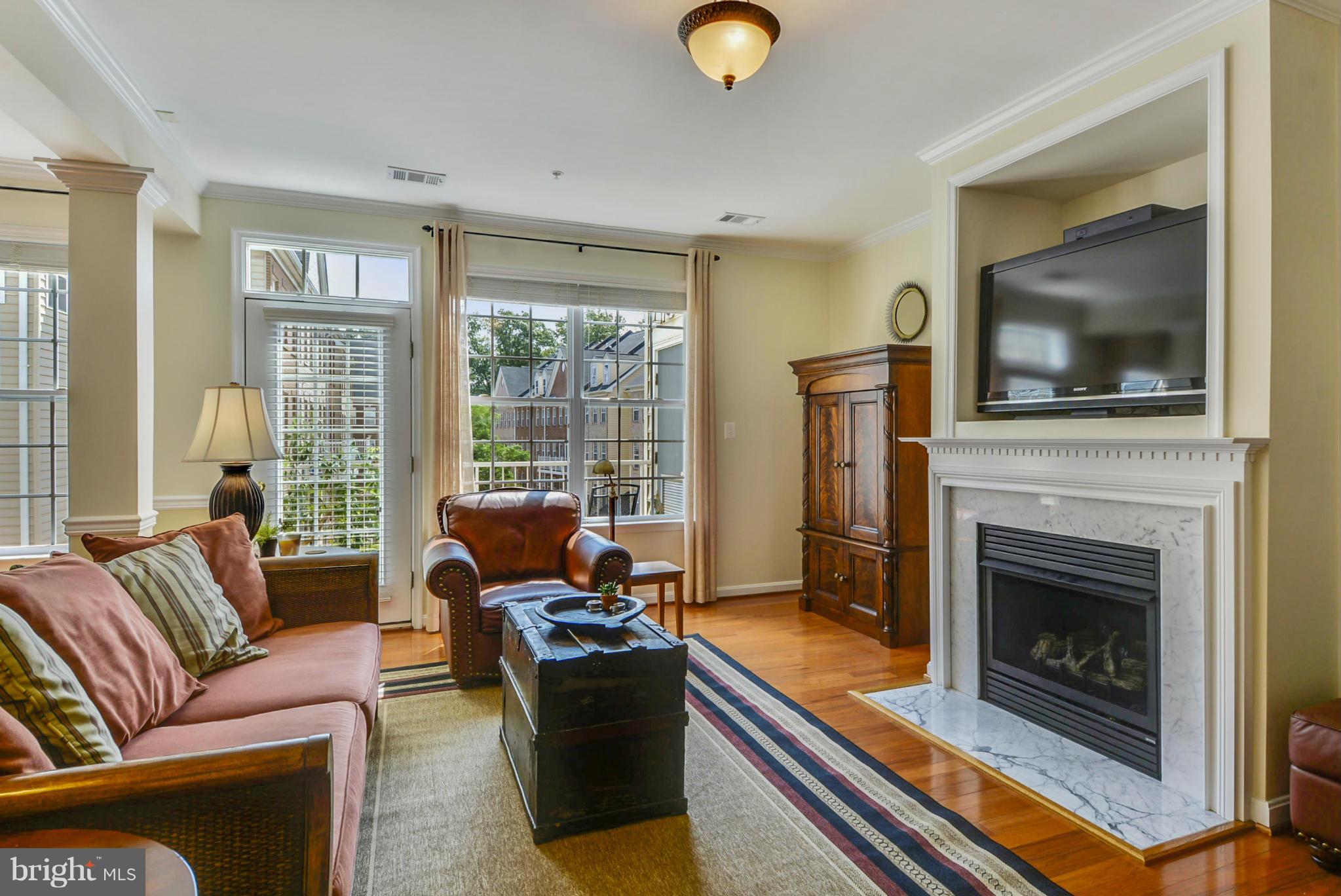WESTBRIAR PLAZA - Residential