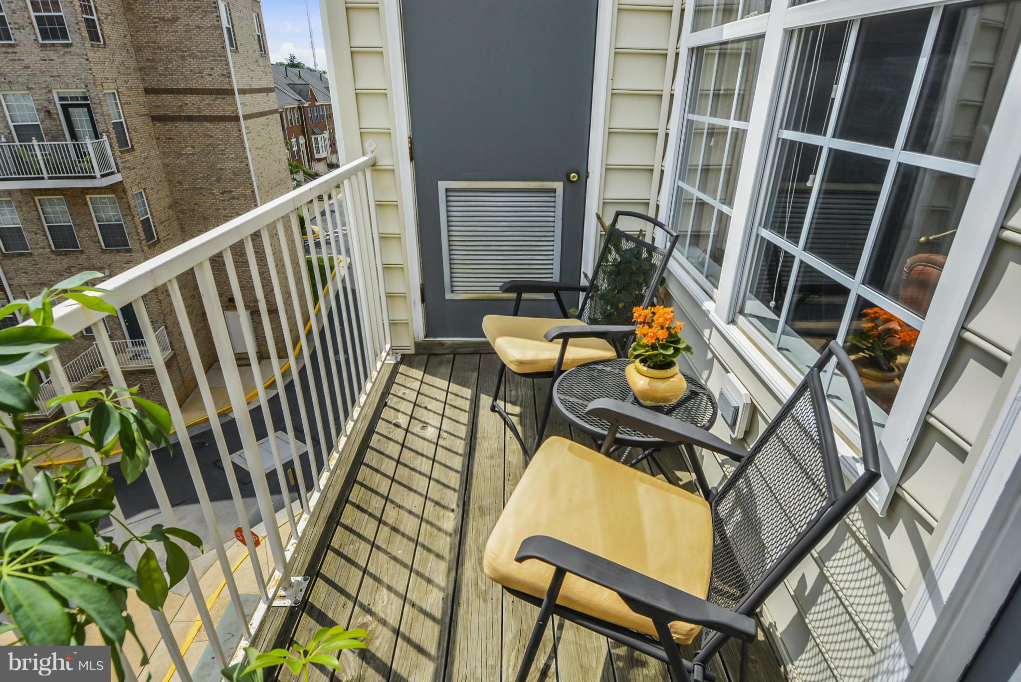 WESTBRIAR PLAZA - Residential