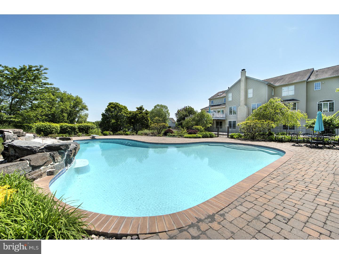 MEADOW WOOD - Residential