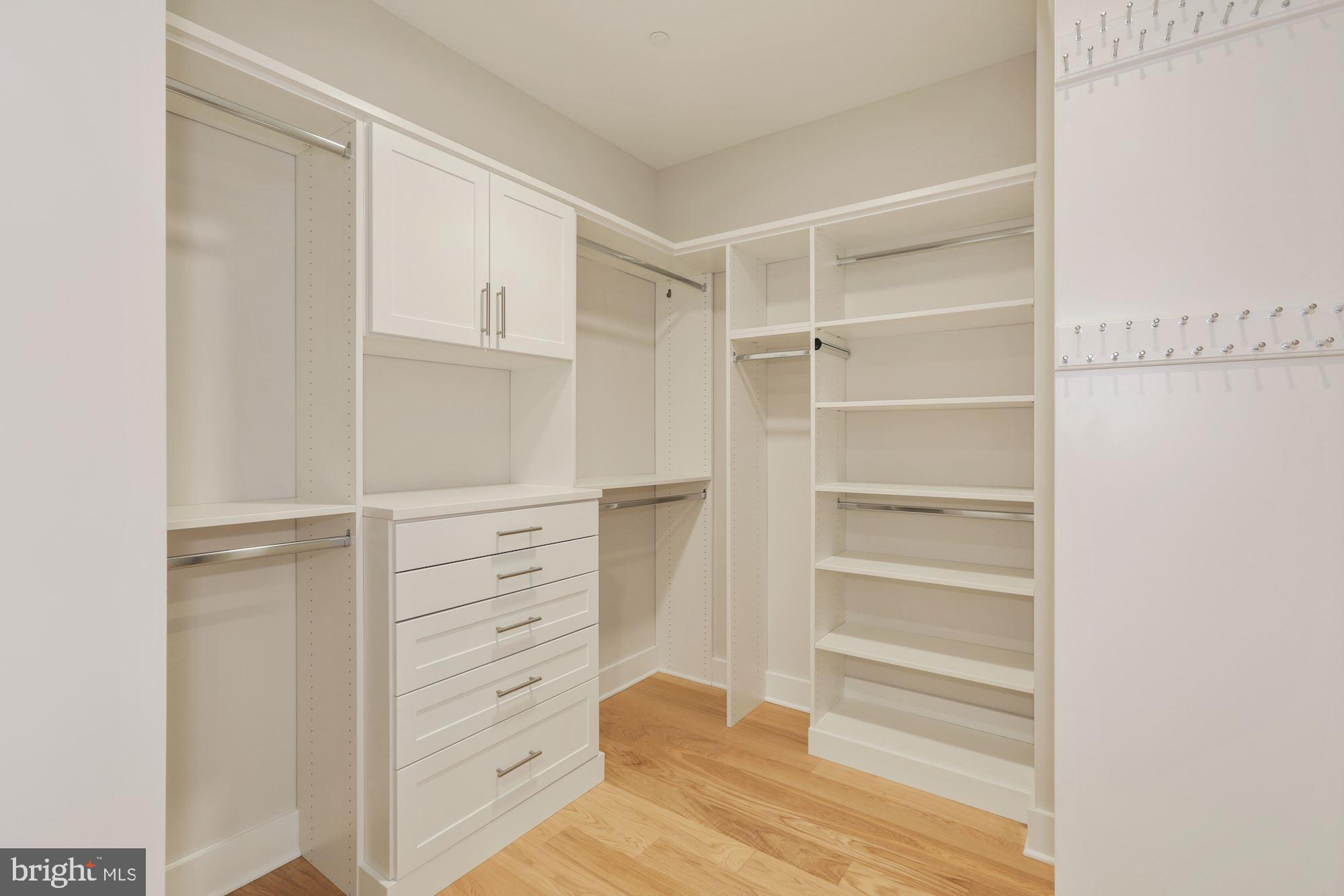 CHEVAL - Residential