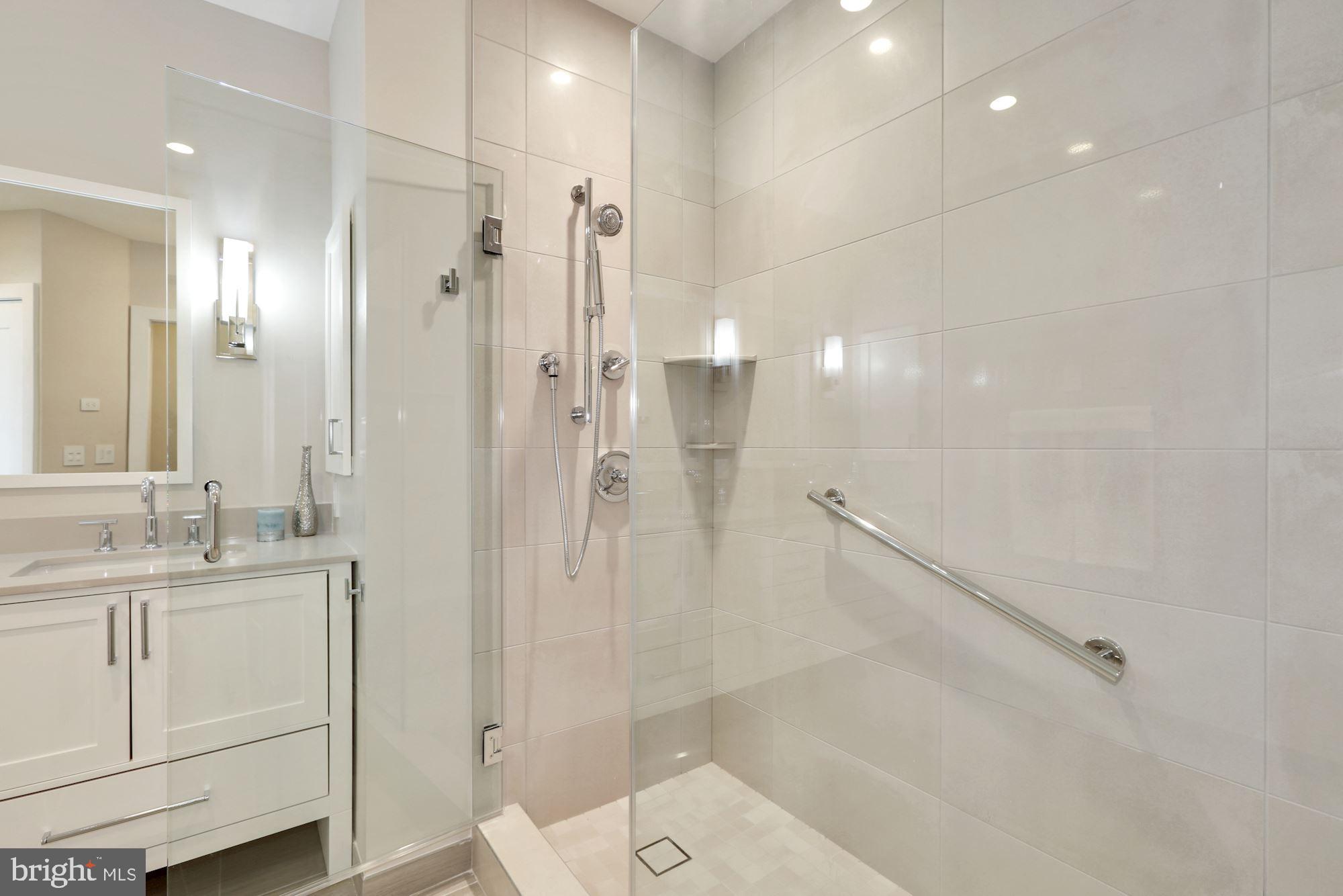 CHEVAL - Residential