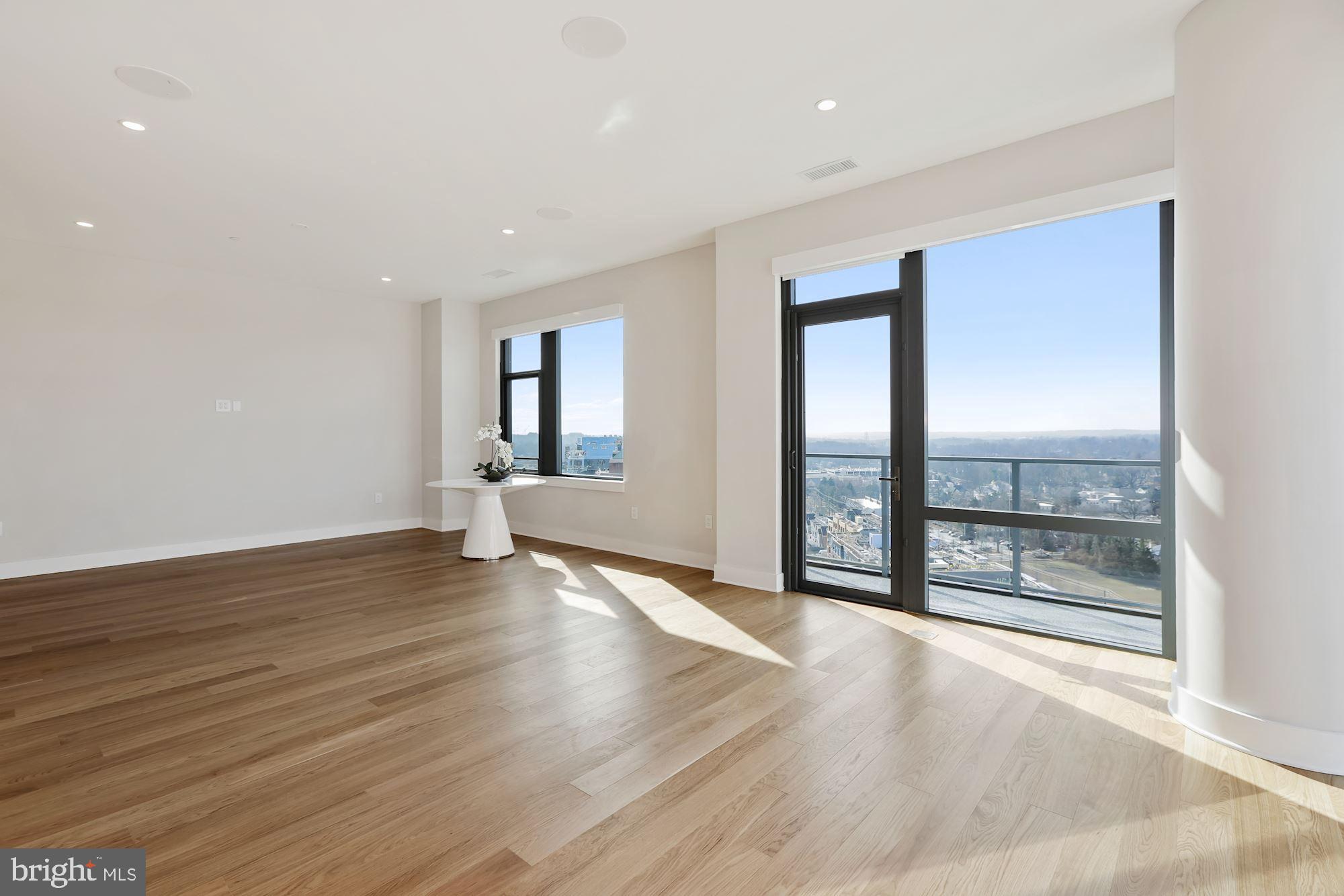 CHEVAL - Residential