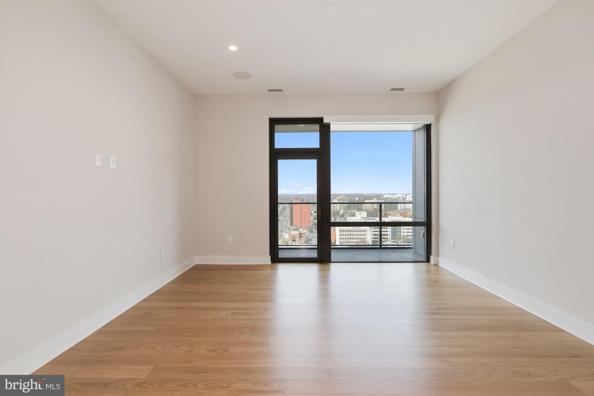 CHEVAL - Residential