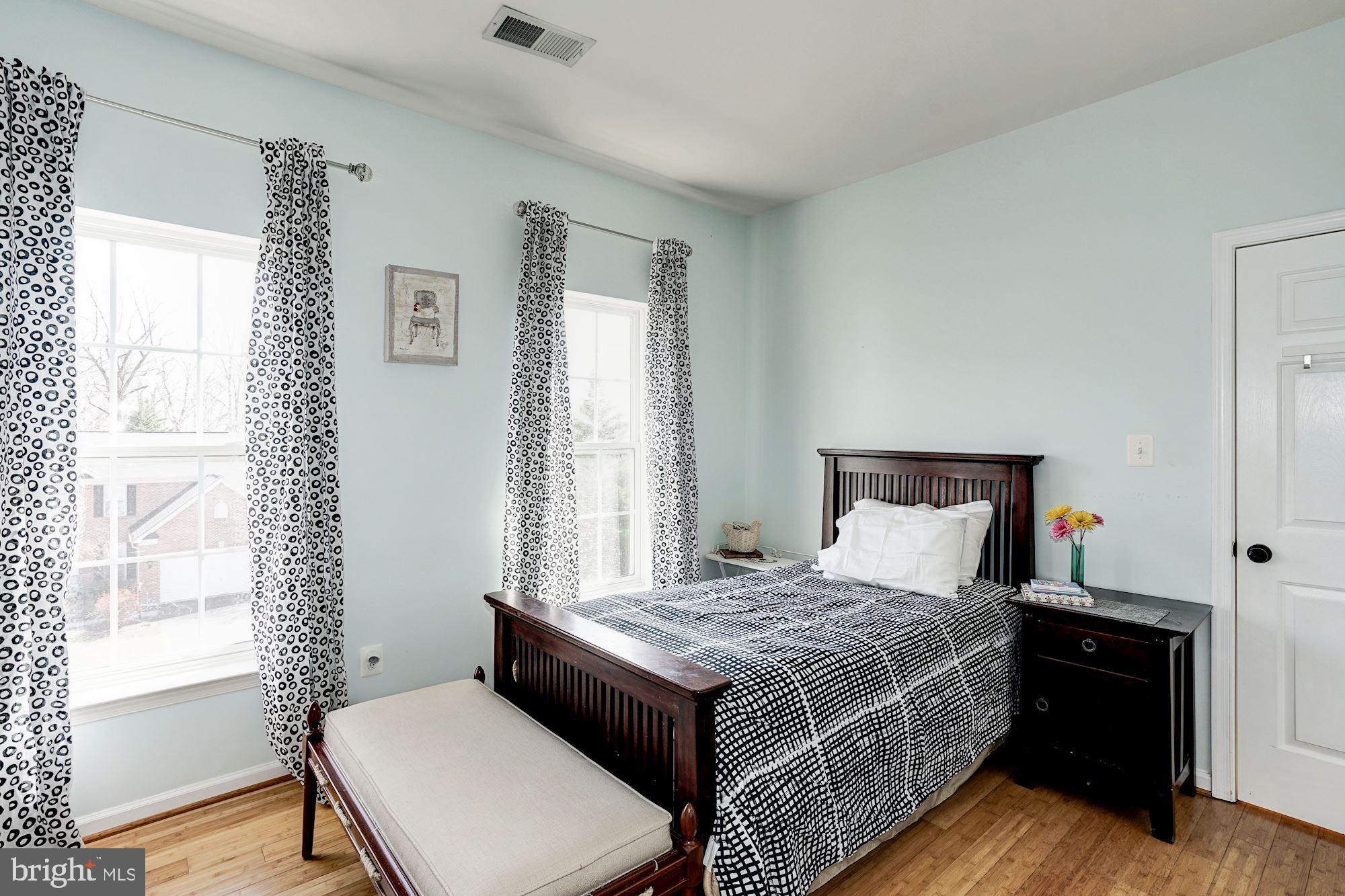 DAWSON LANDING - Residential