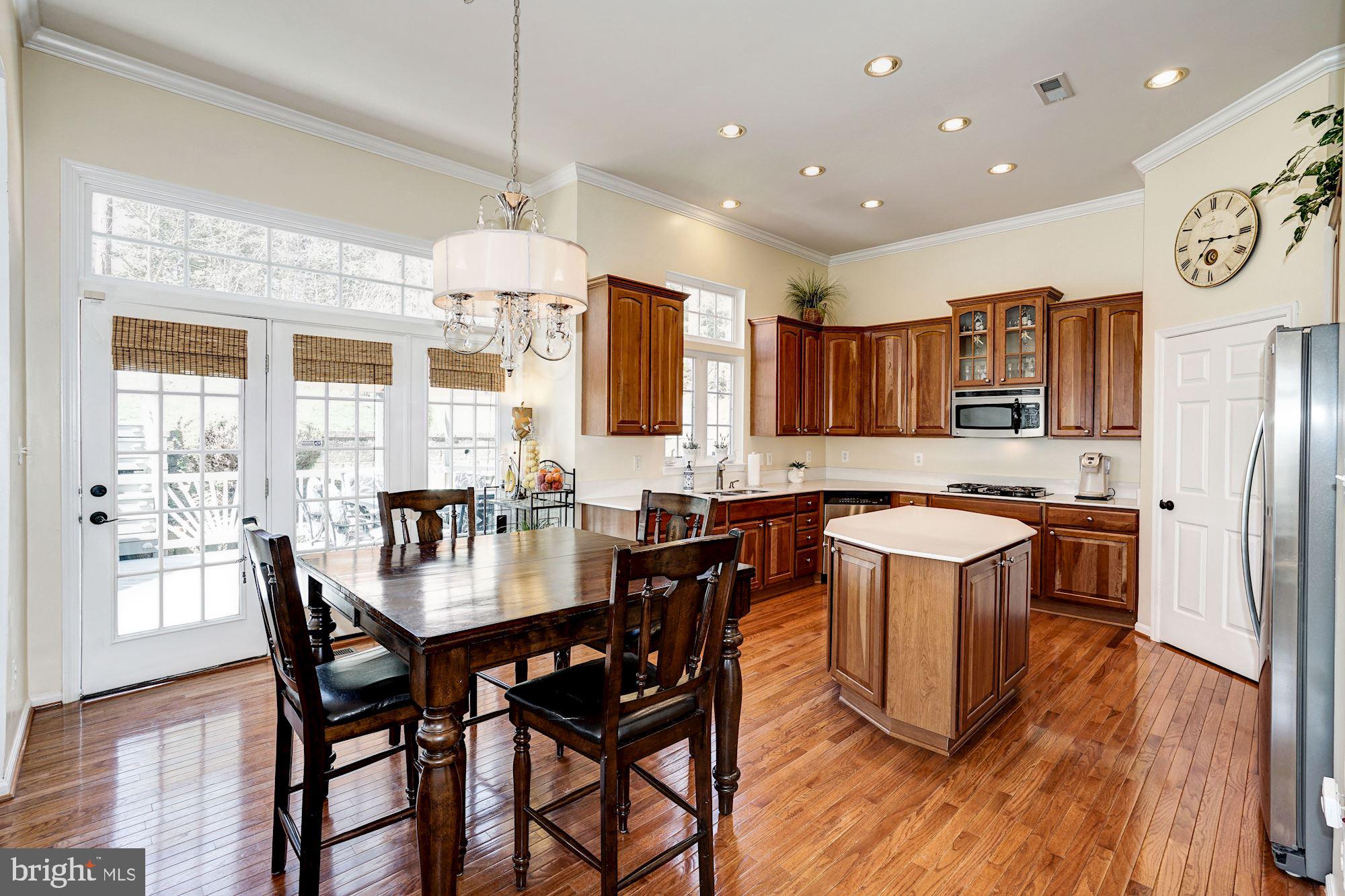 DAWSON LANDING - Residential