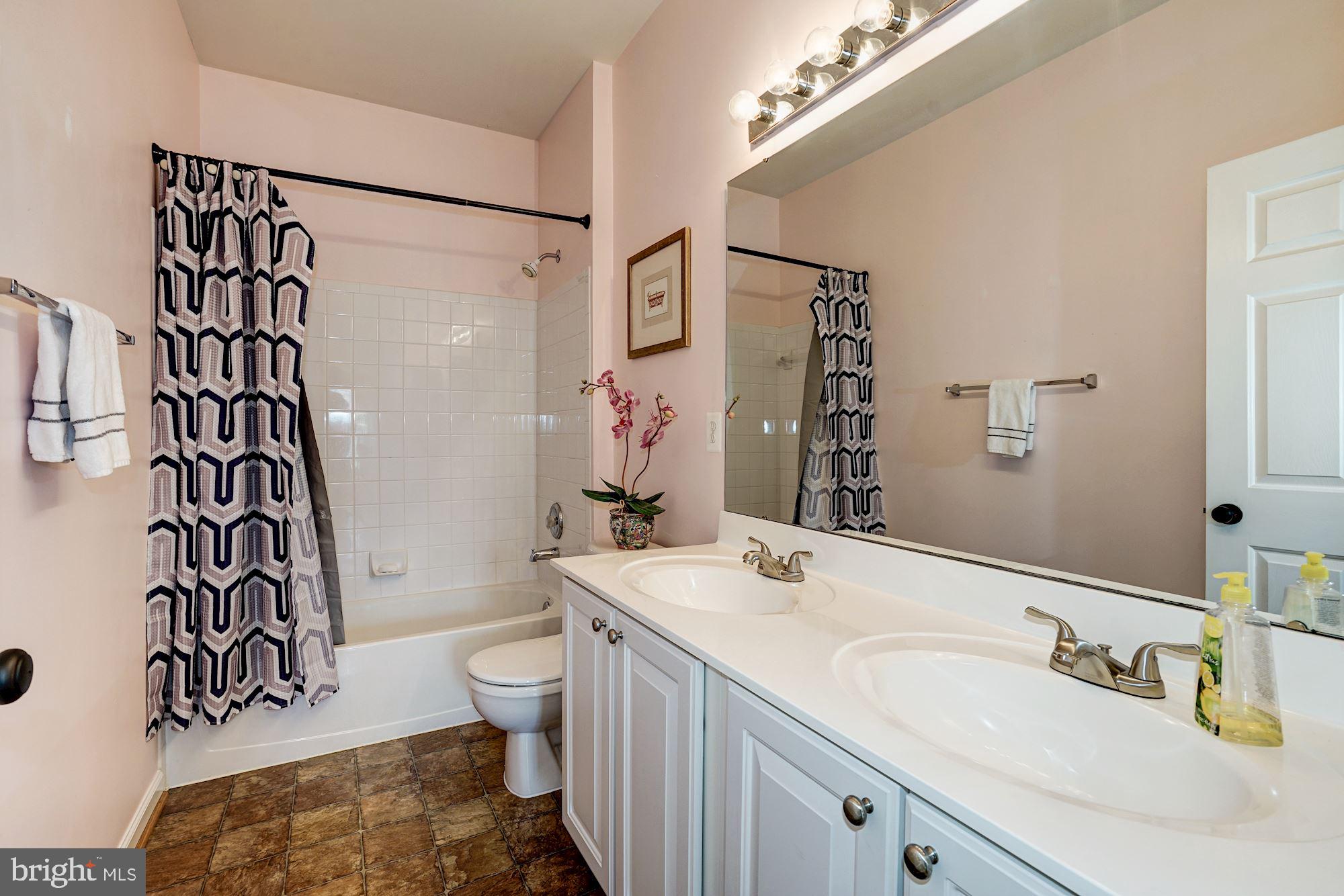 DAWSON LANDING - Residential