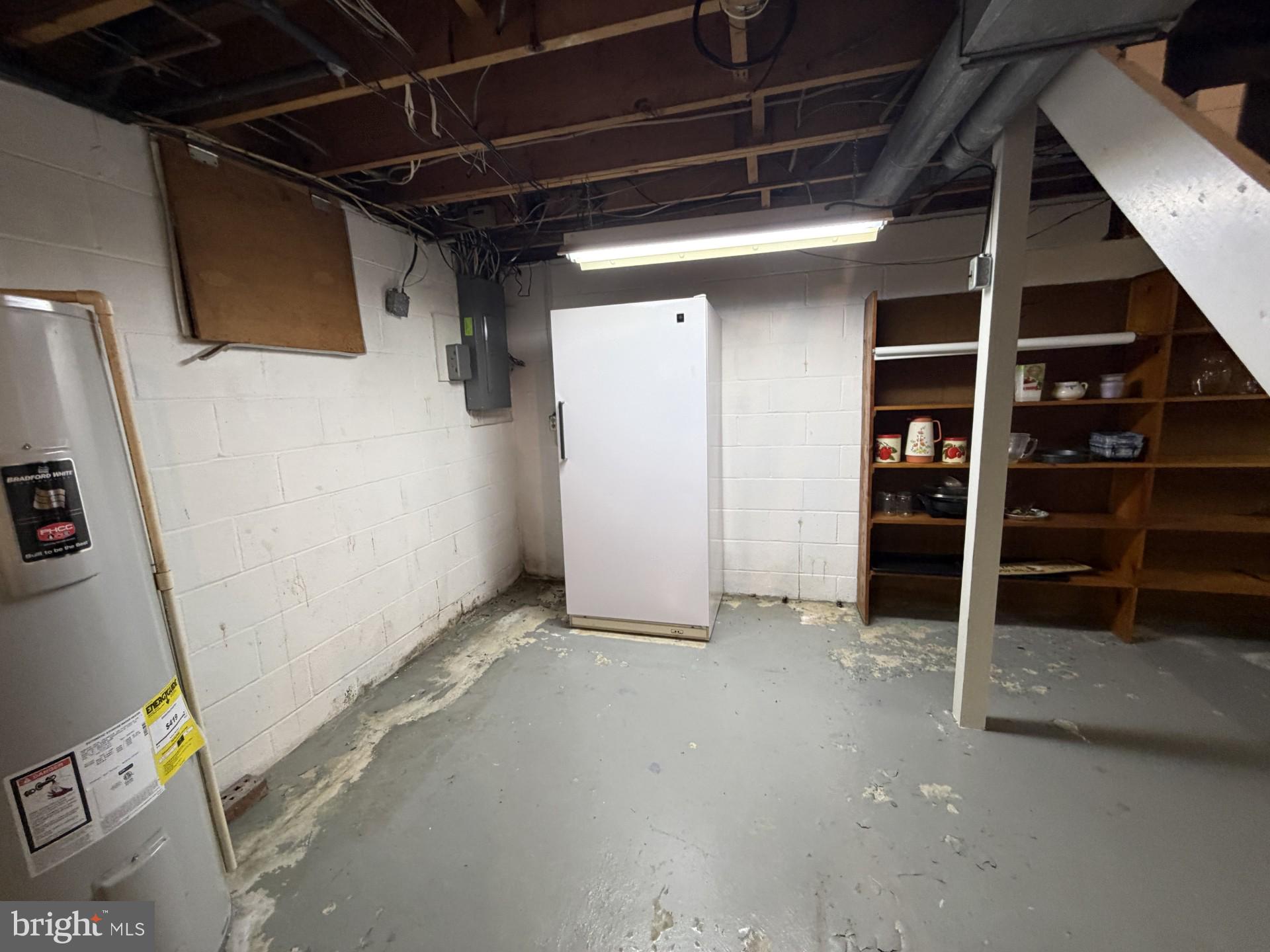 HOLIDAY ACRES - Residential