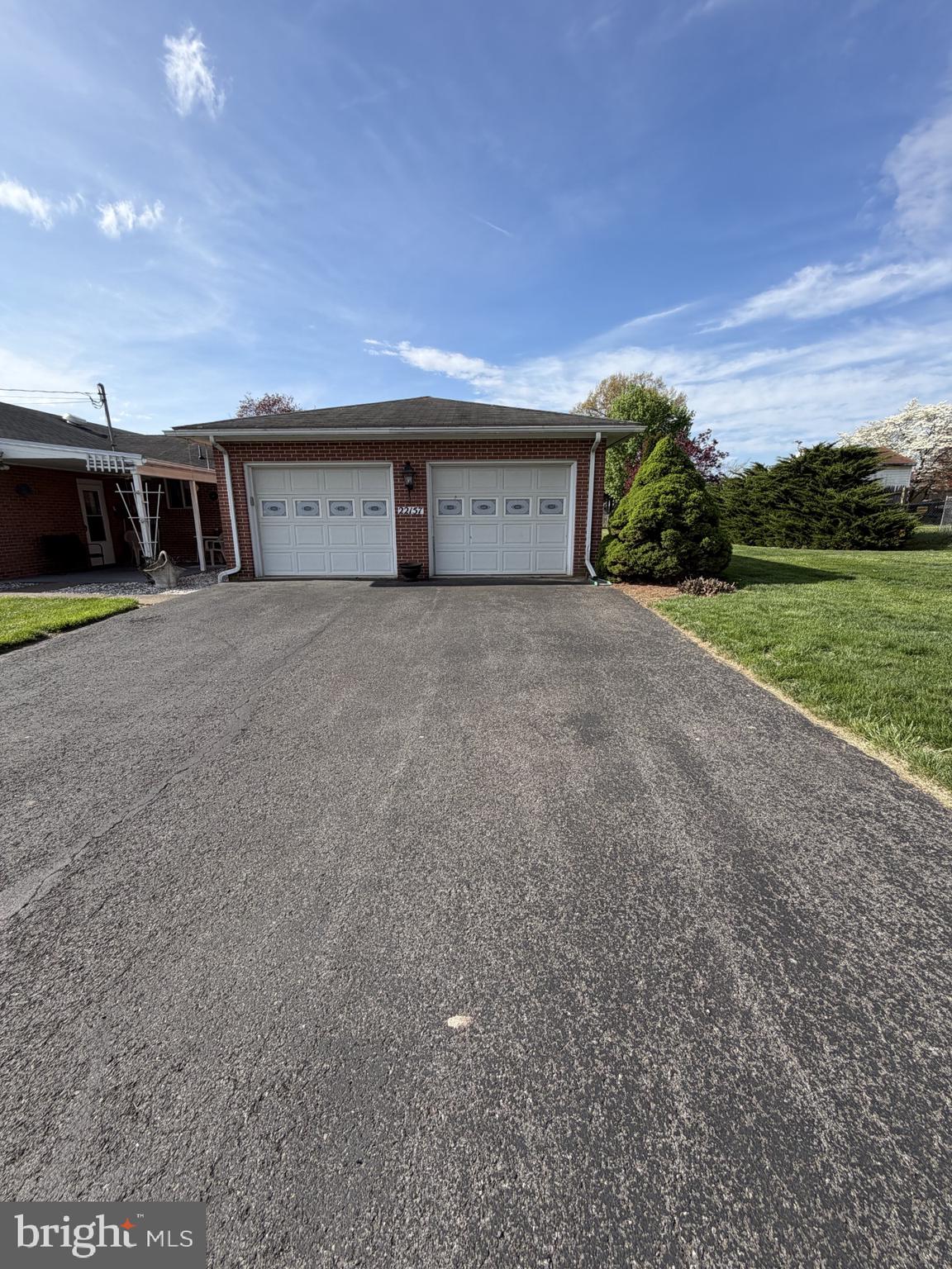 HOLIDAY ACRES - Residential