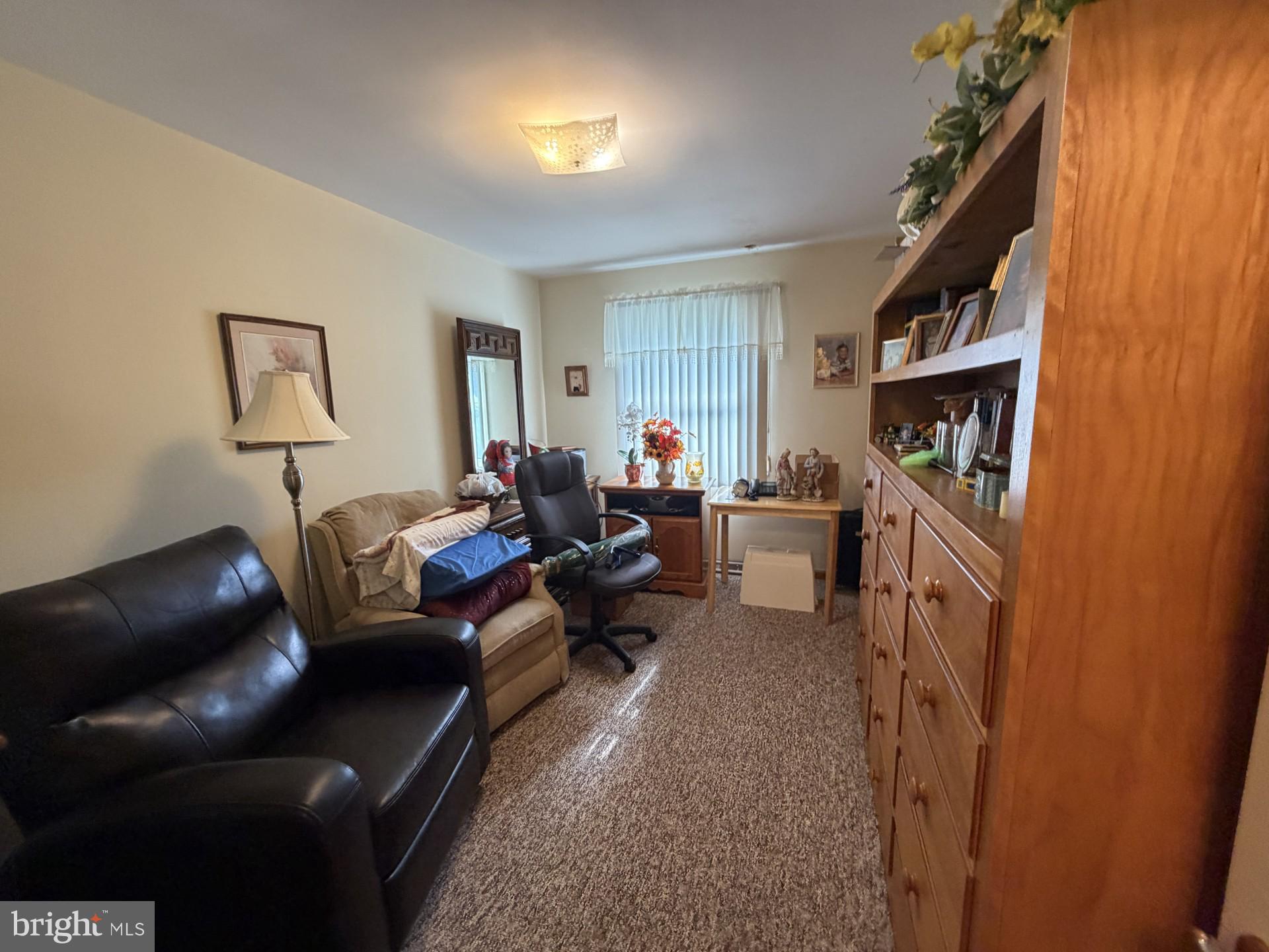 HOLIDAY ACRES - Residential