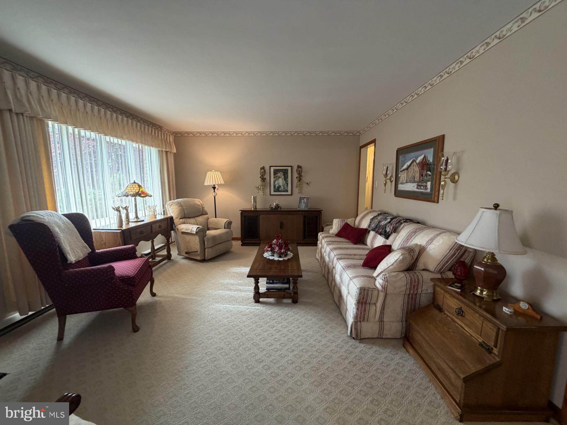 HOLIDAY ACRES - Residential