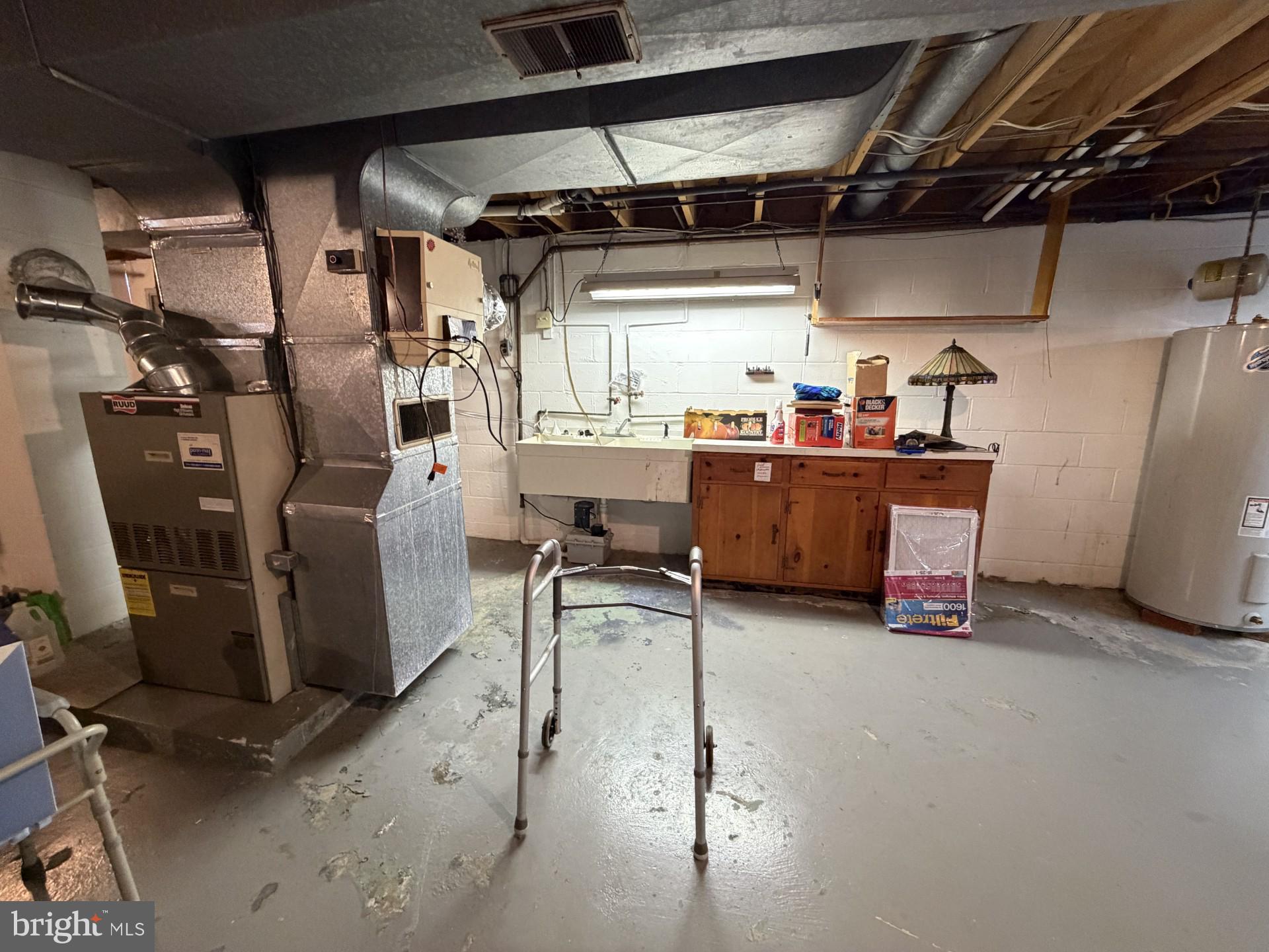 HOLIDAY ACRES - Residential