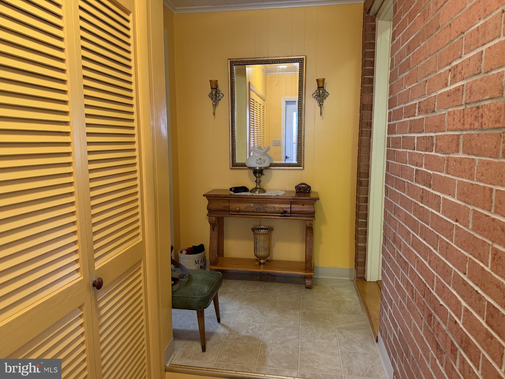 HOLIDAY ACRES - Residential