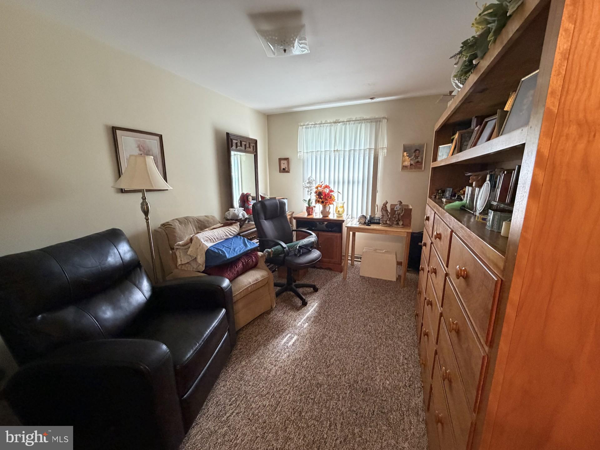 HOLIDAY ACRES - Residential