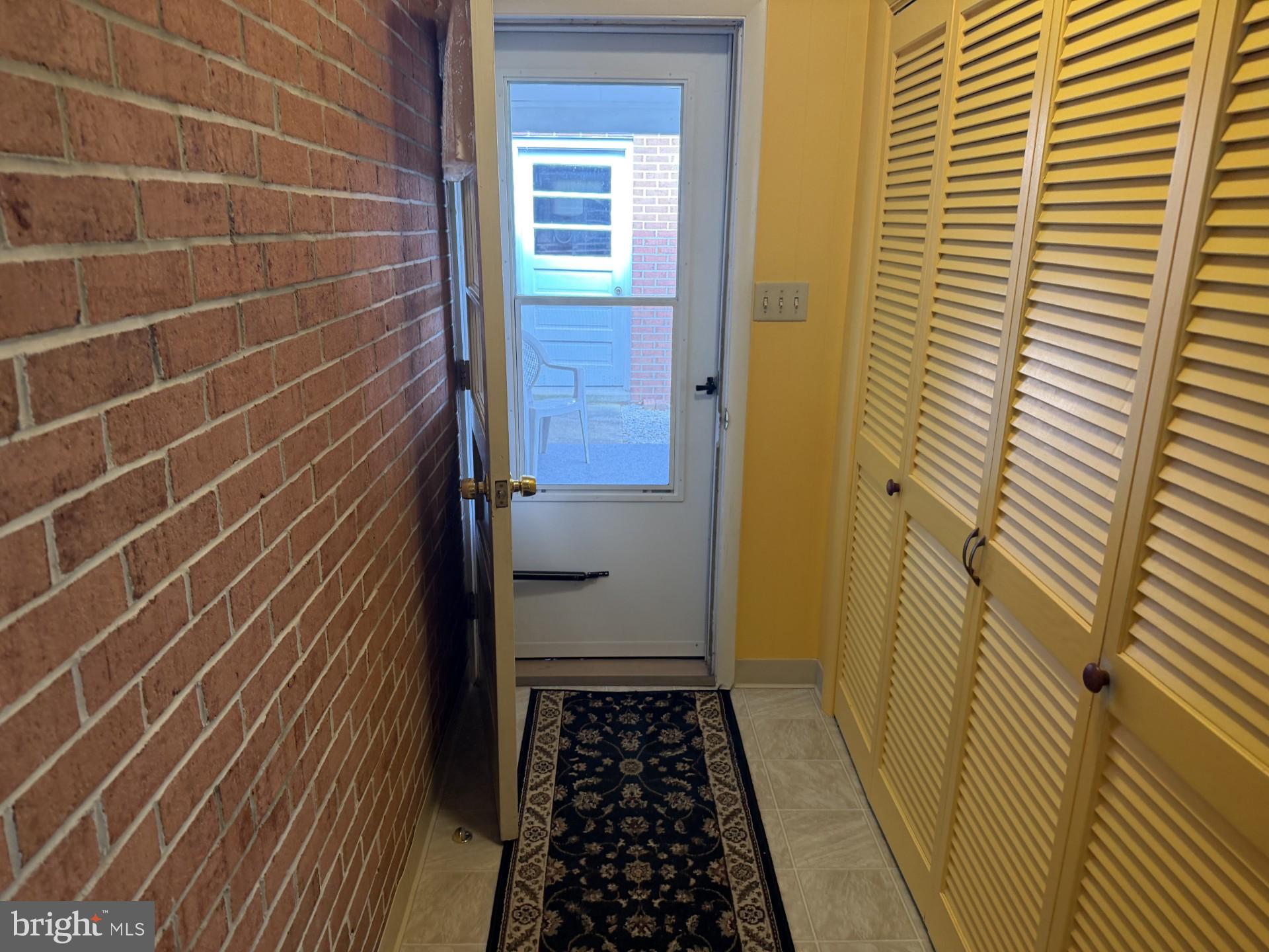 HOLIDAY ACRES - Residential