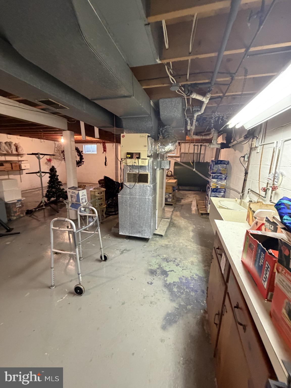 HOLIDAY ACRES - Residential