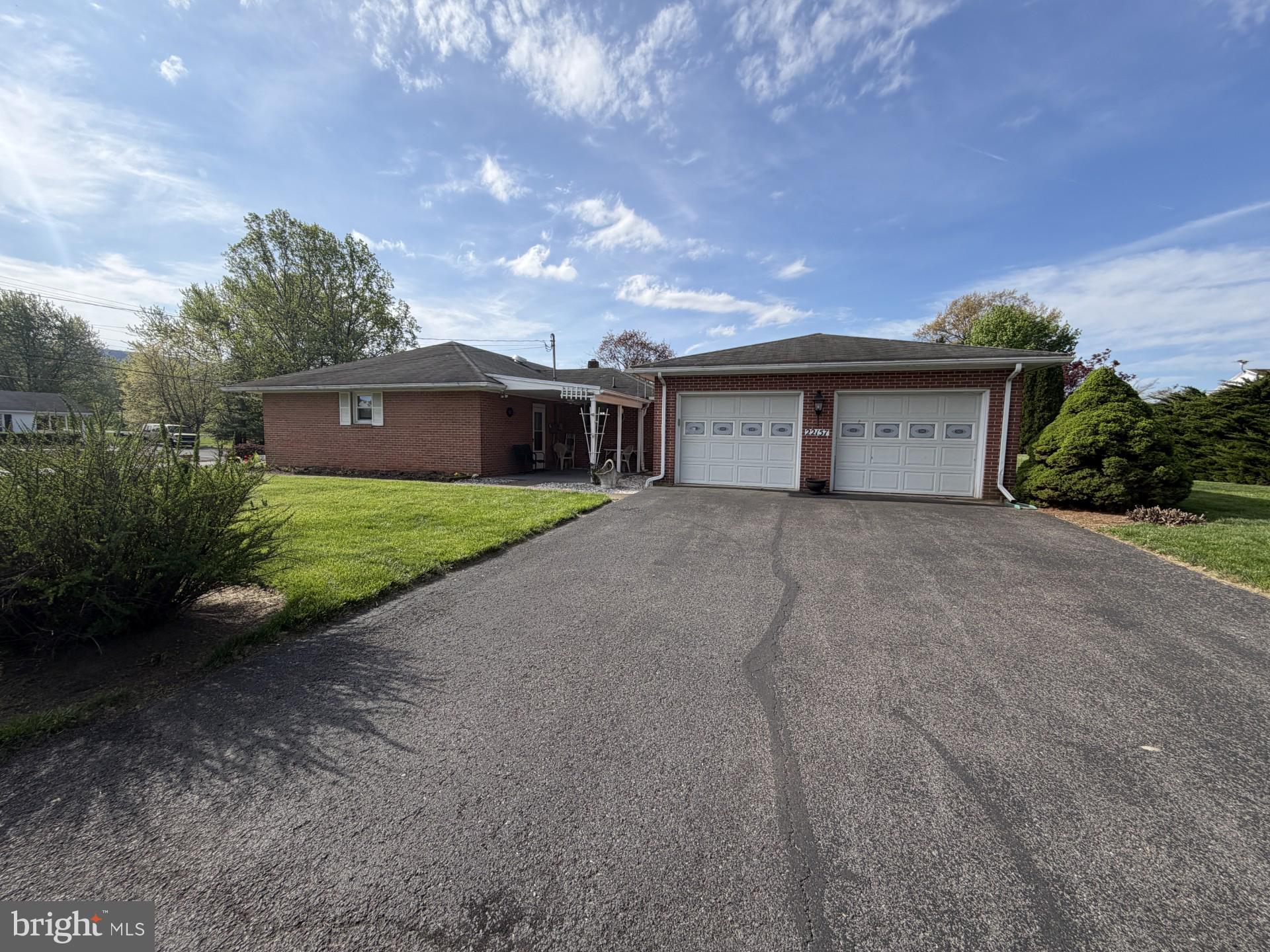 HOLIDAY ACRES - Residential