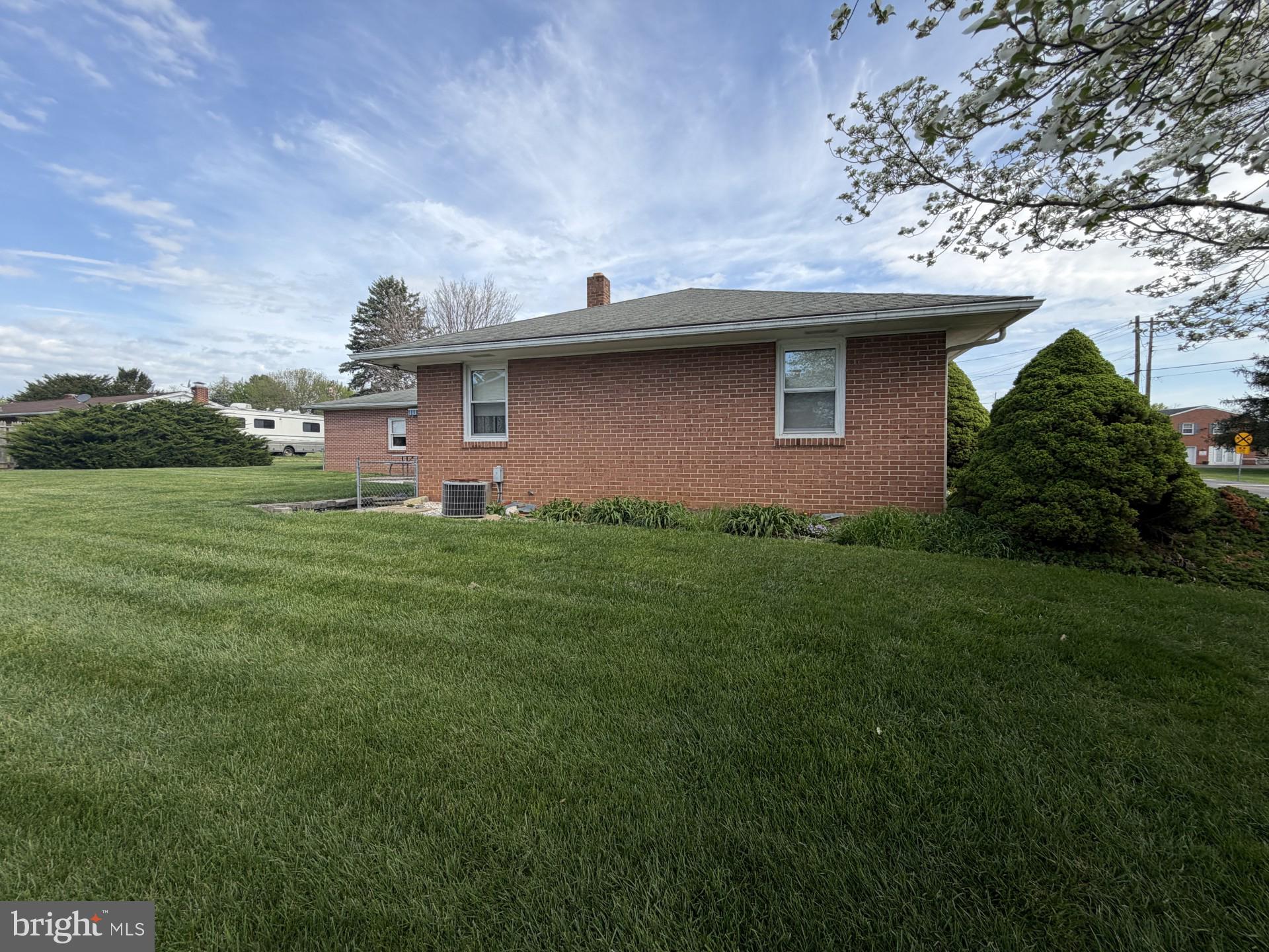 HOLIDAY ACRES - Residential