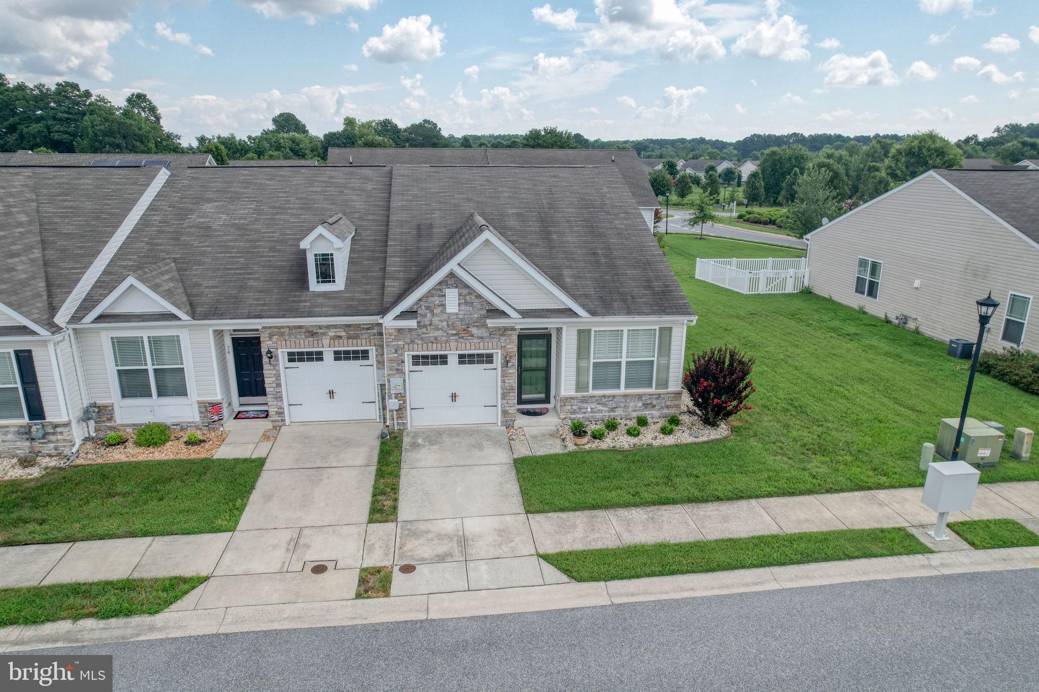 68 CRESTHAVEN LANE
