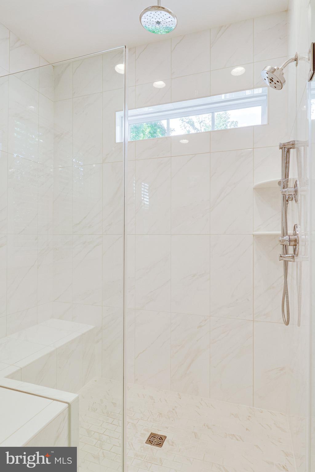 SILAS STATION - Residential