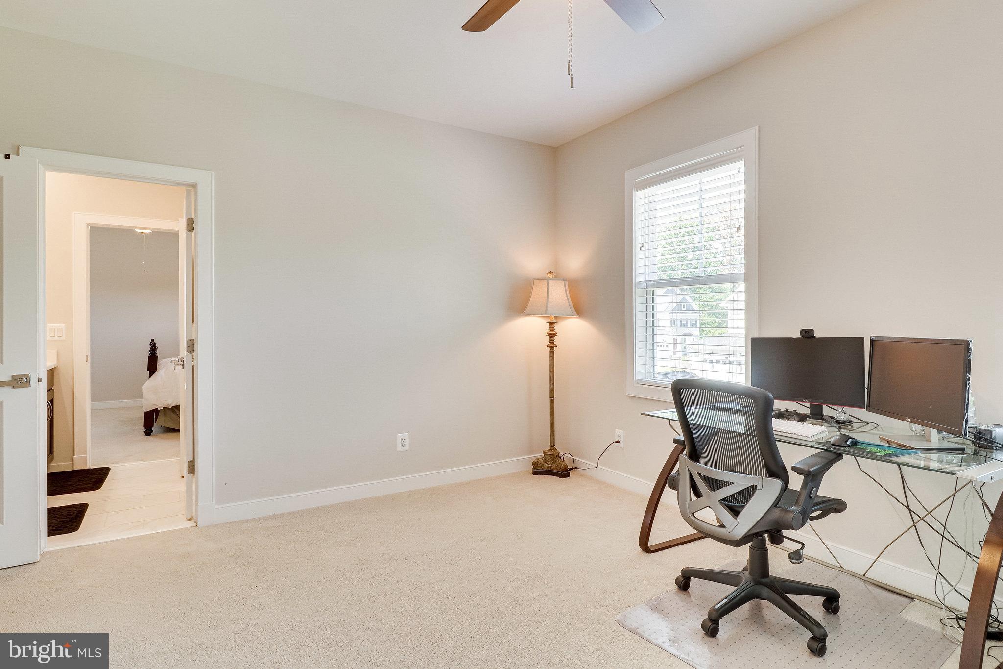 SILAS STATION - Residential