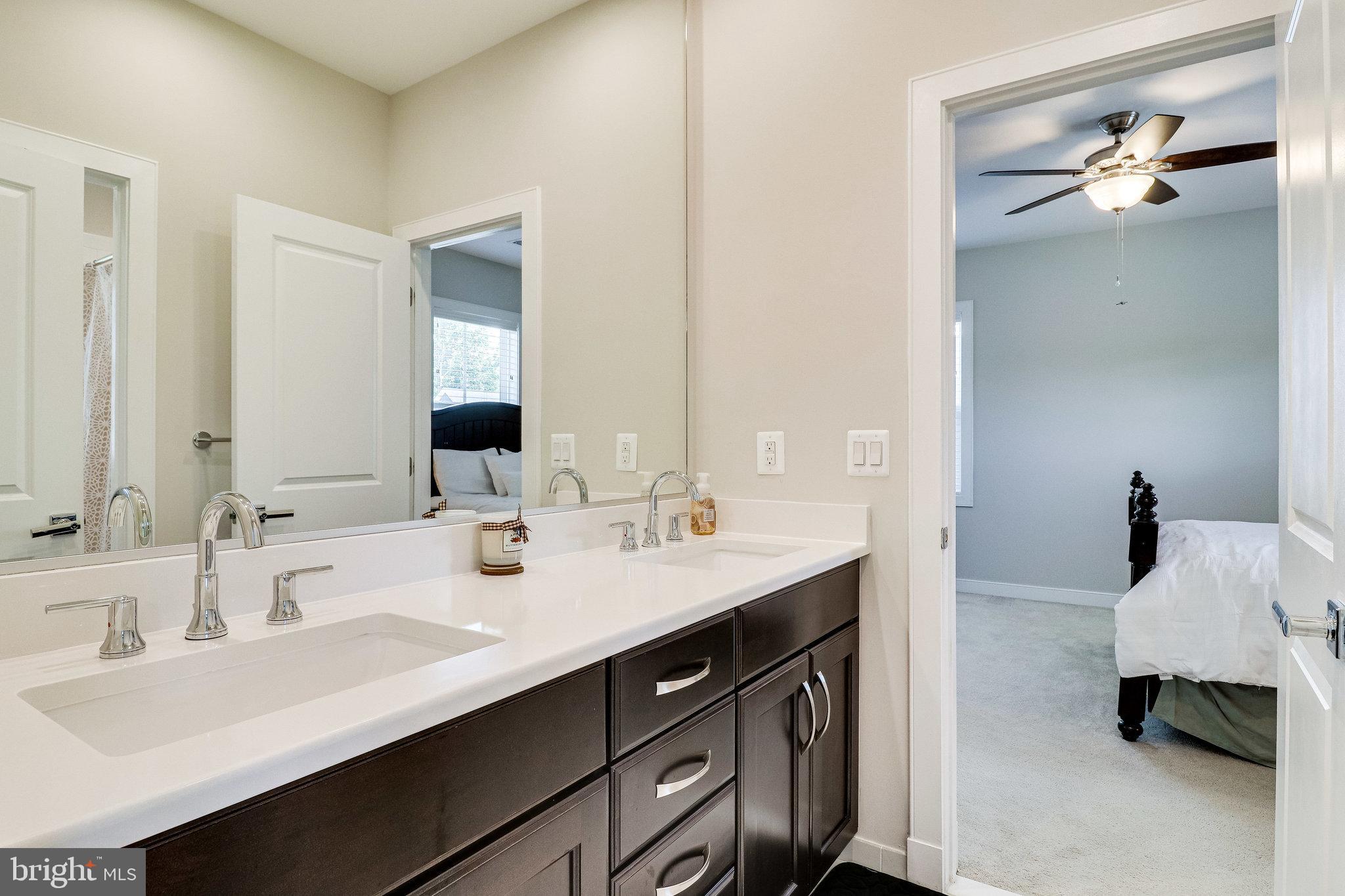 SILAS STATION - Residential