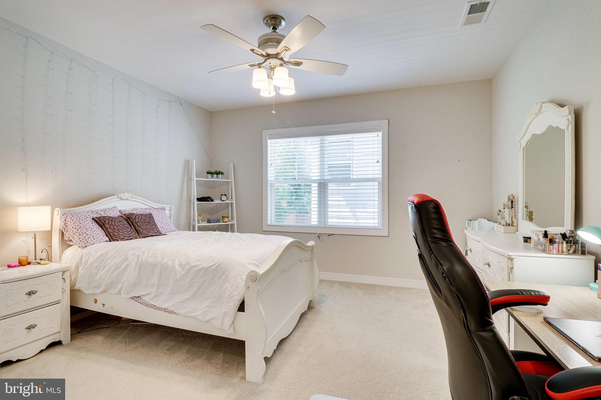 SILAS STATION - Residential