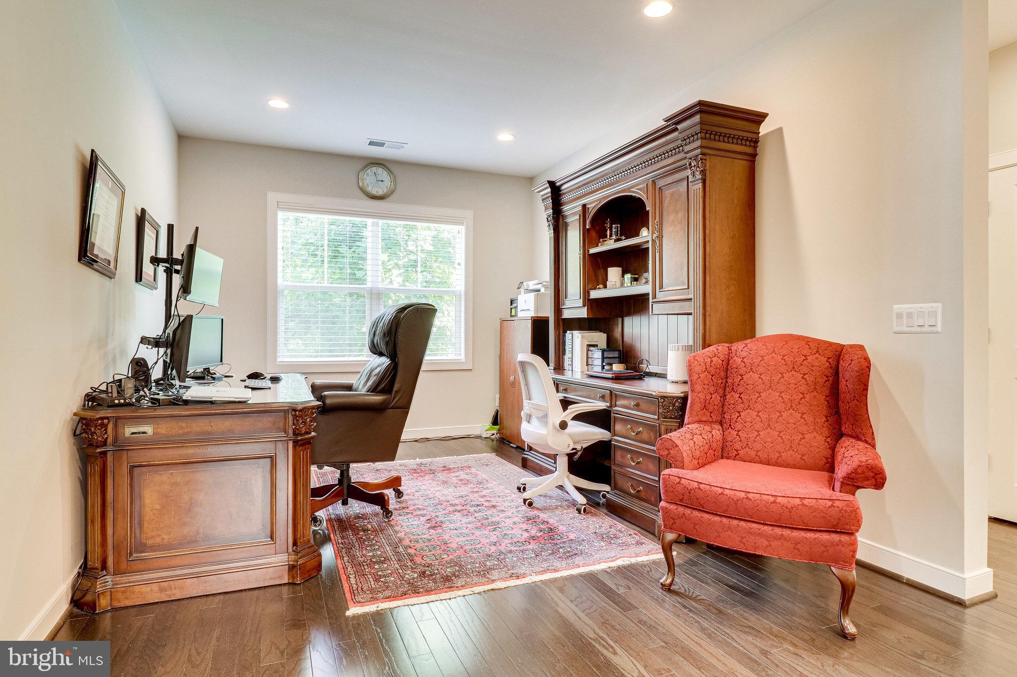 SILAS STATION - Residential