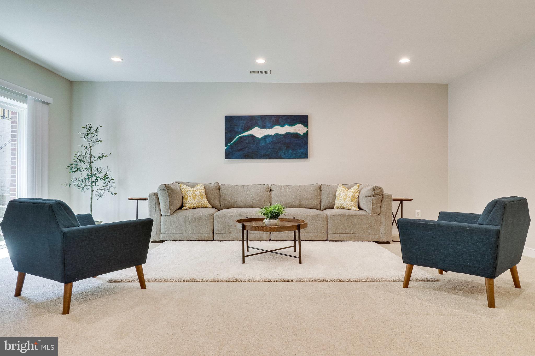 SILAS STATION - Residential