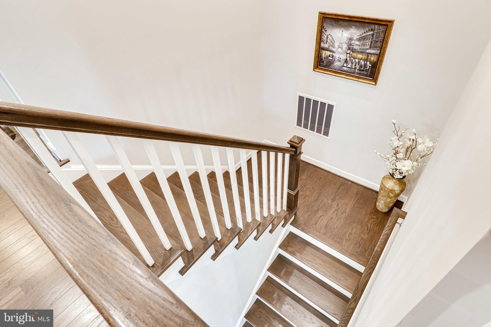 SILAS STATION - Residential