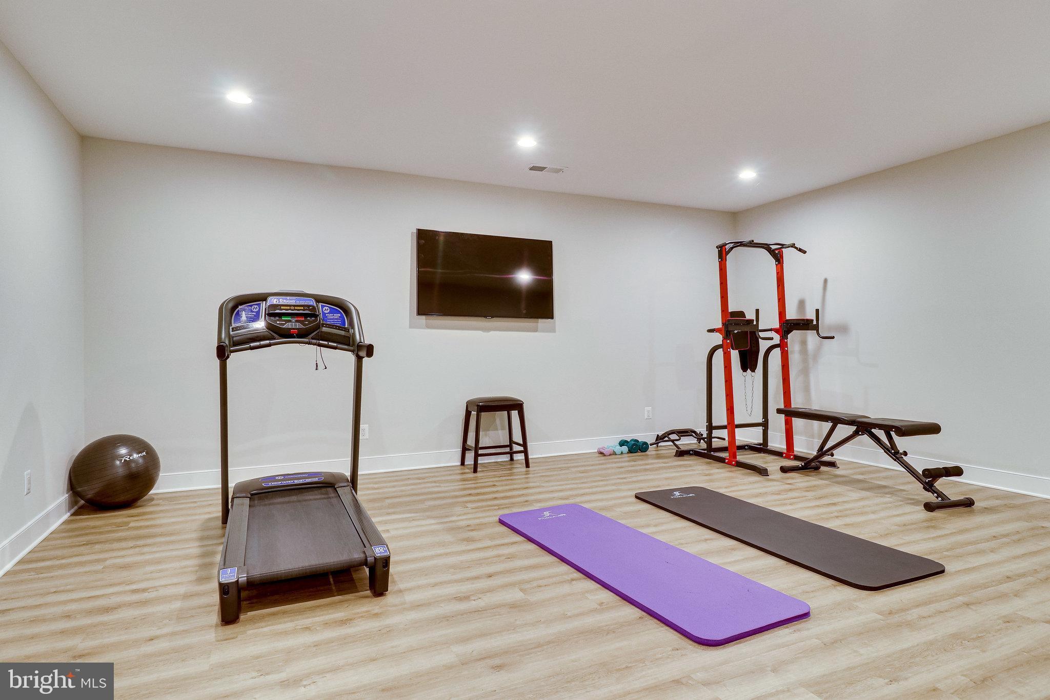 SILAS STATION - Residential