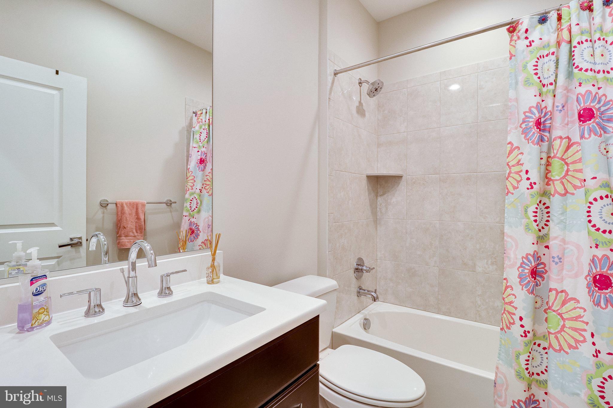 SILAS STATION - Residential