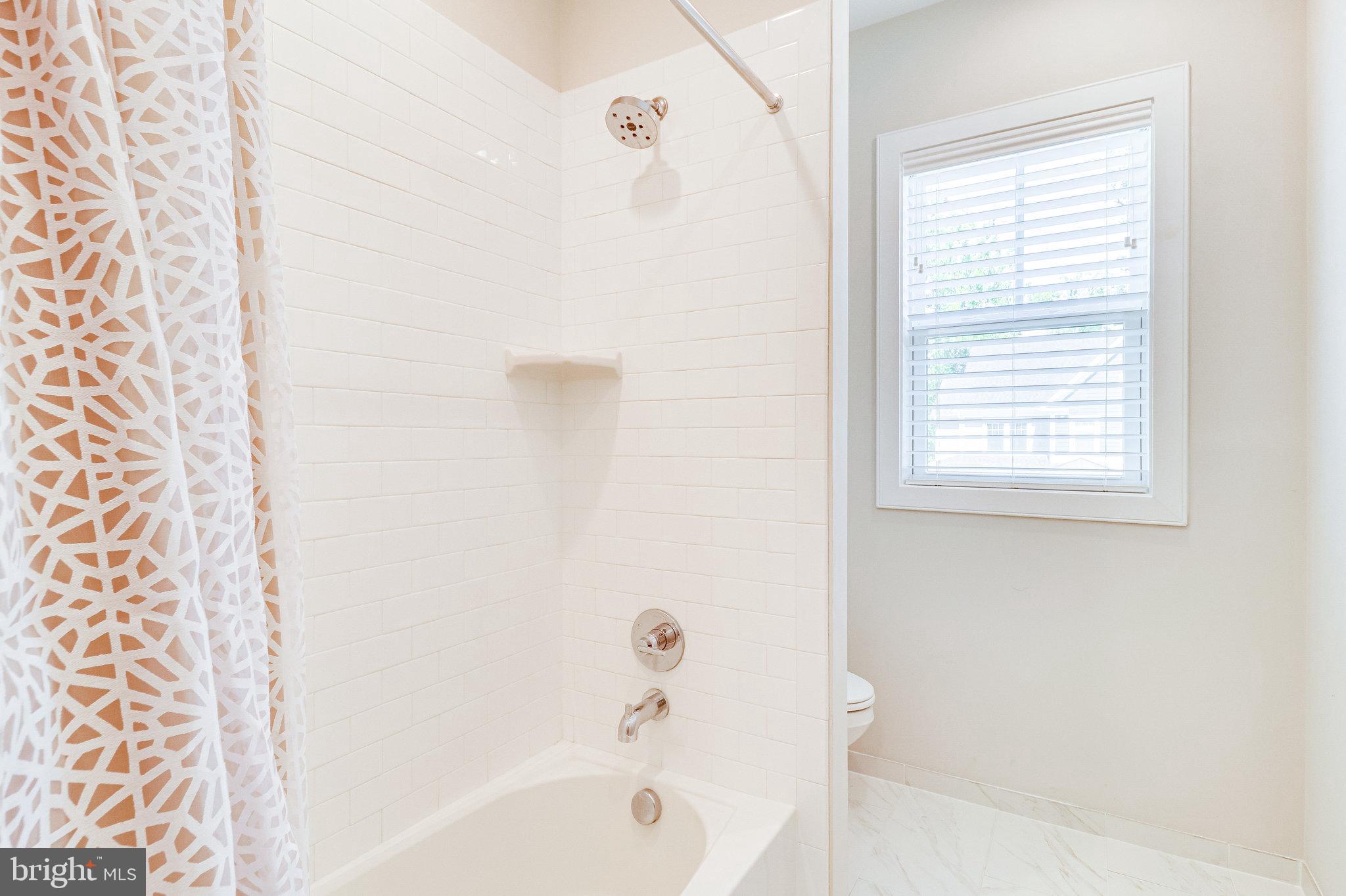 SILAS STATION - Residential