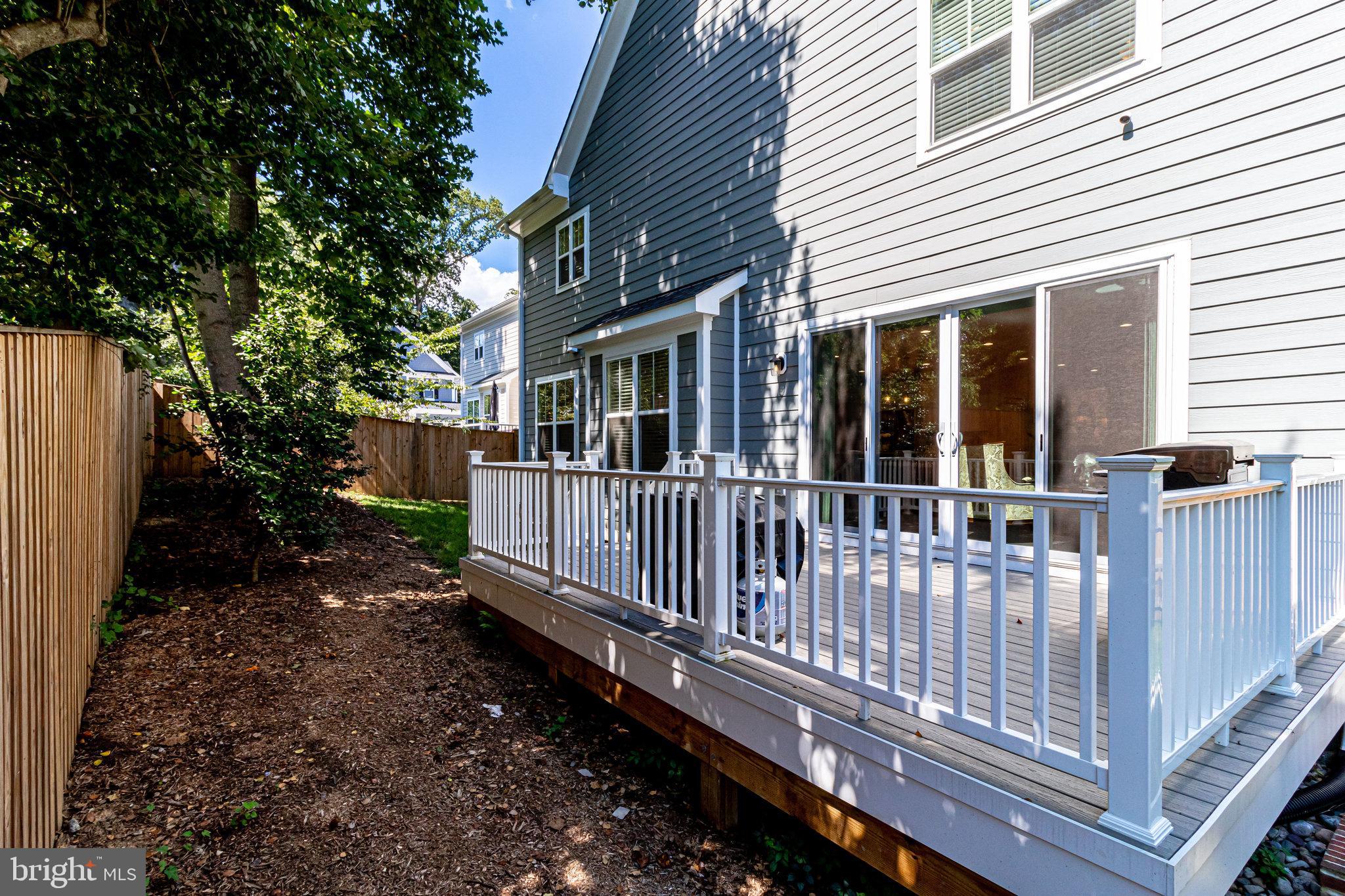 SILAS STATION - Residential