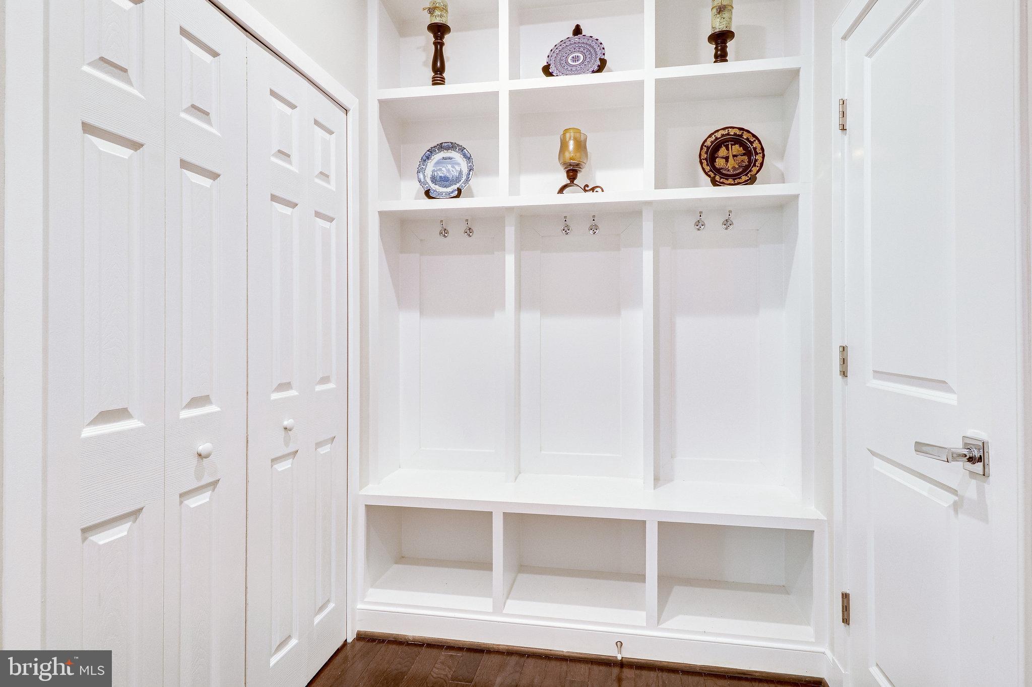 SILAS STATION - Residential