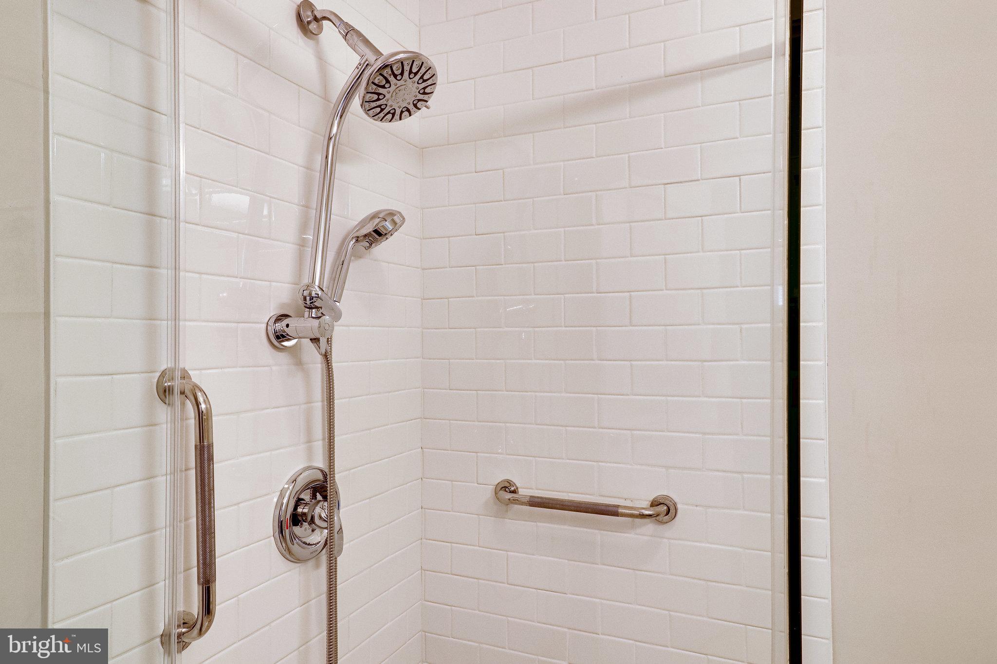 SILAS STATION - Residential