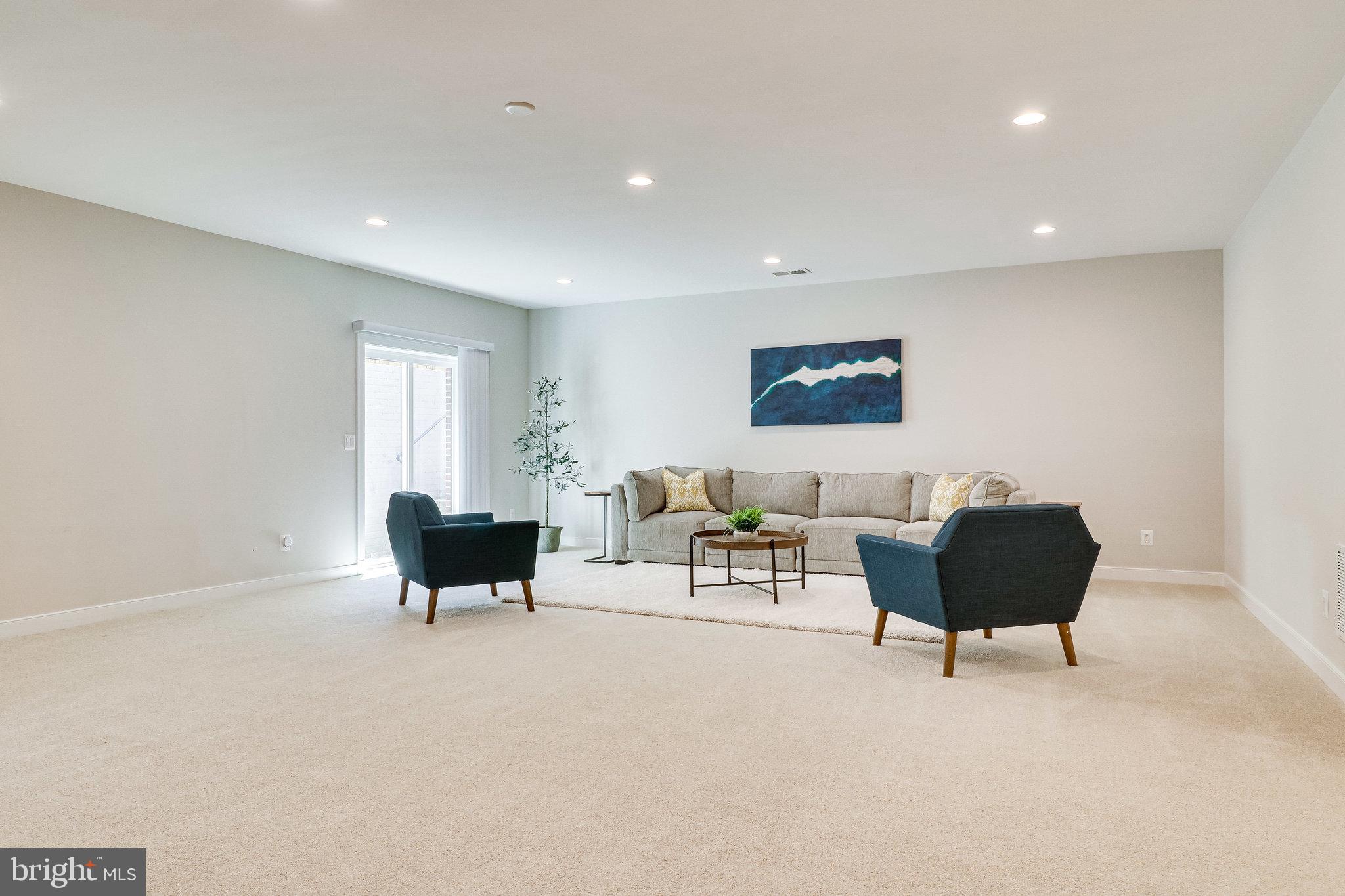 SILAS STATION - Residential