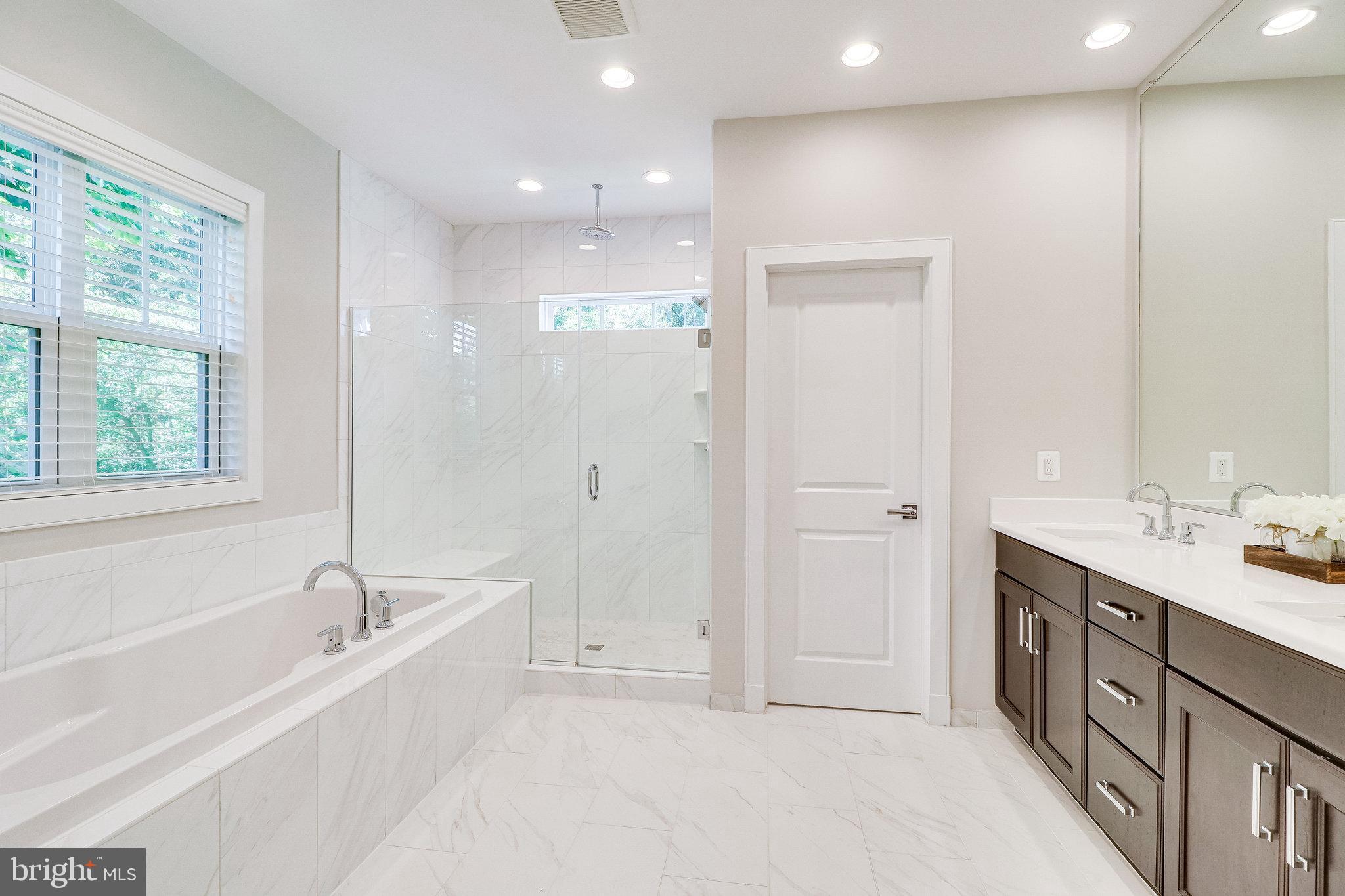 SILAS STATION - Residential