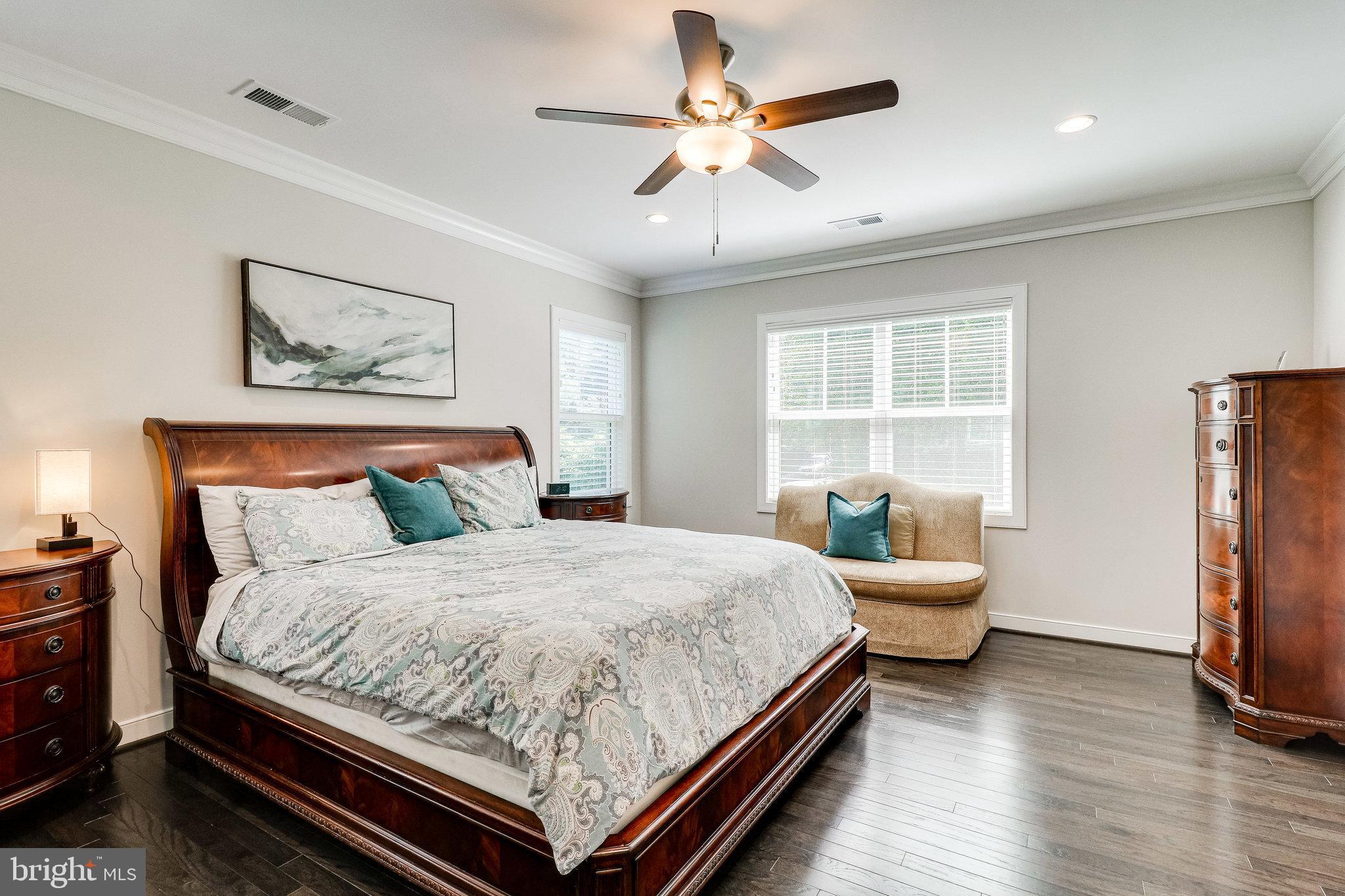 SILAS STATION - Residential