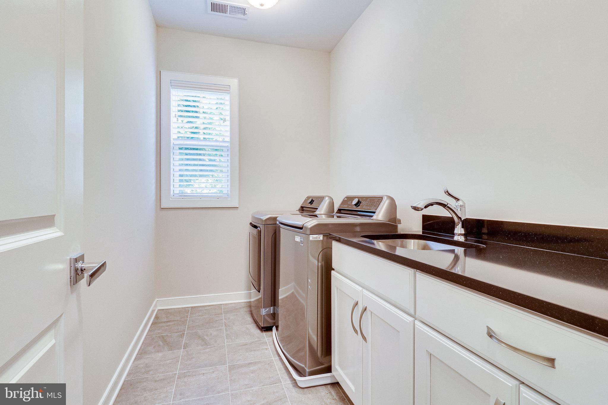 SILAS STATION - Residential