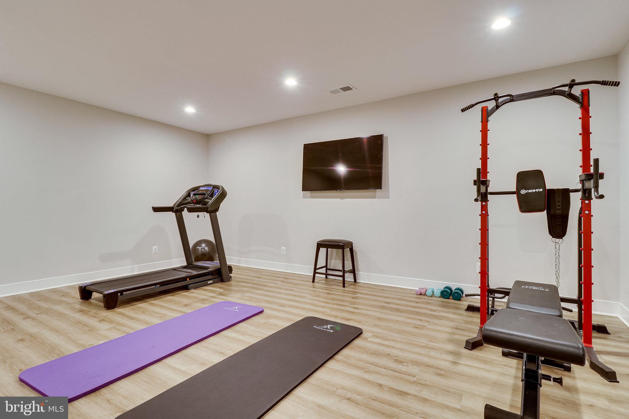 SILAS STATION - Residential