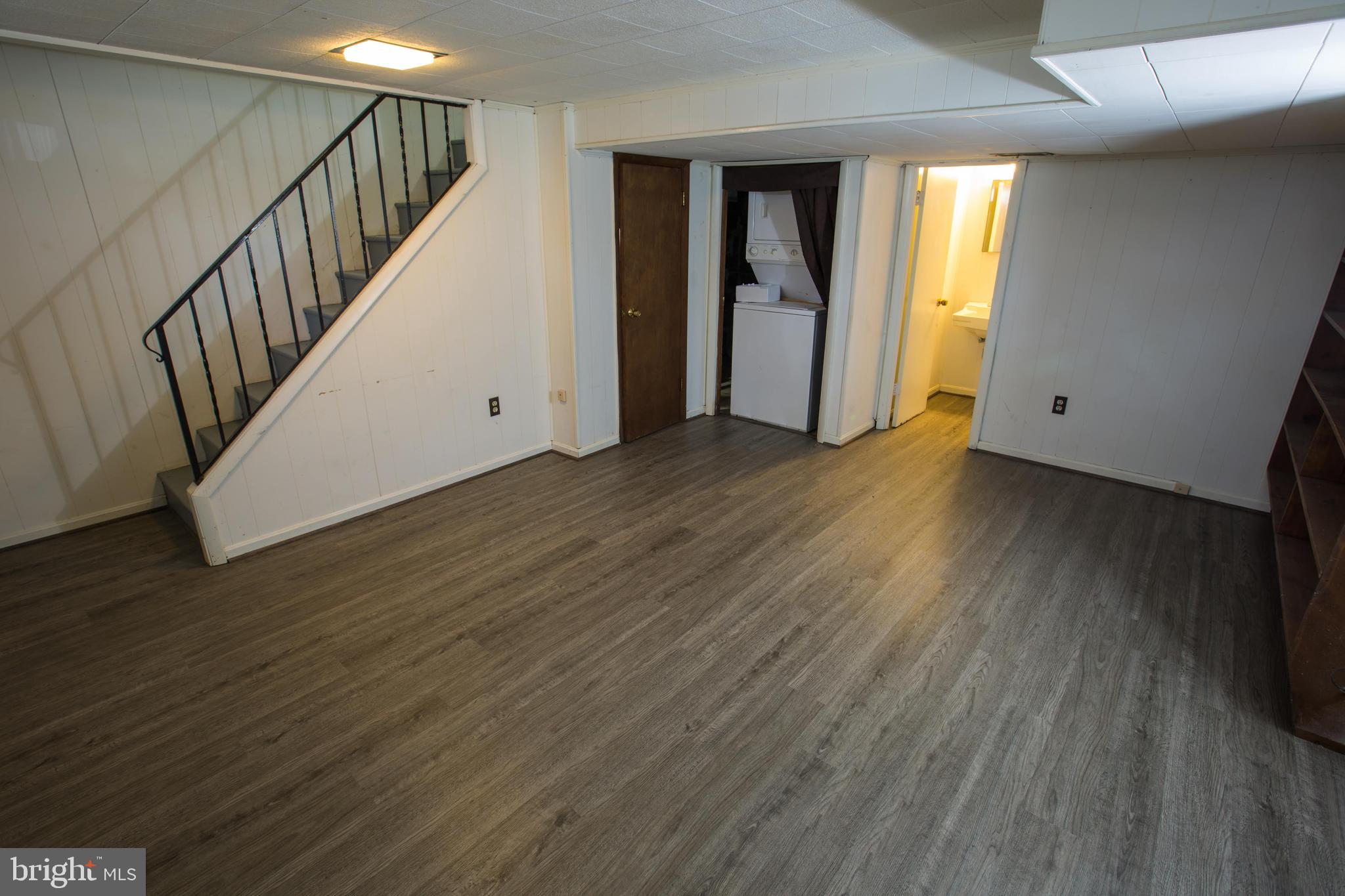 JEFFERSON MANOR - Residential Lease