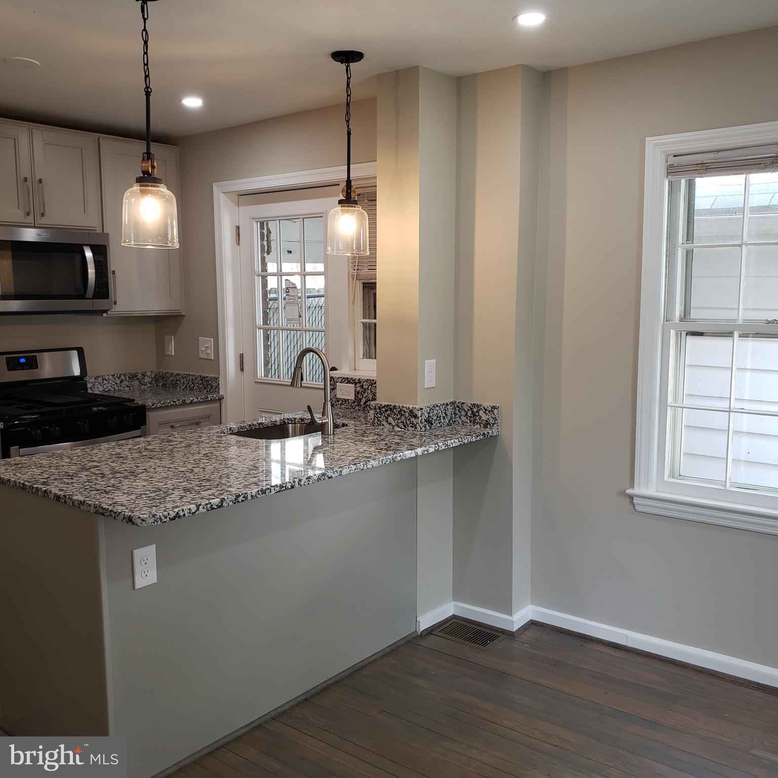 JEFFERSON MANOR - Residential Lease