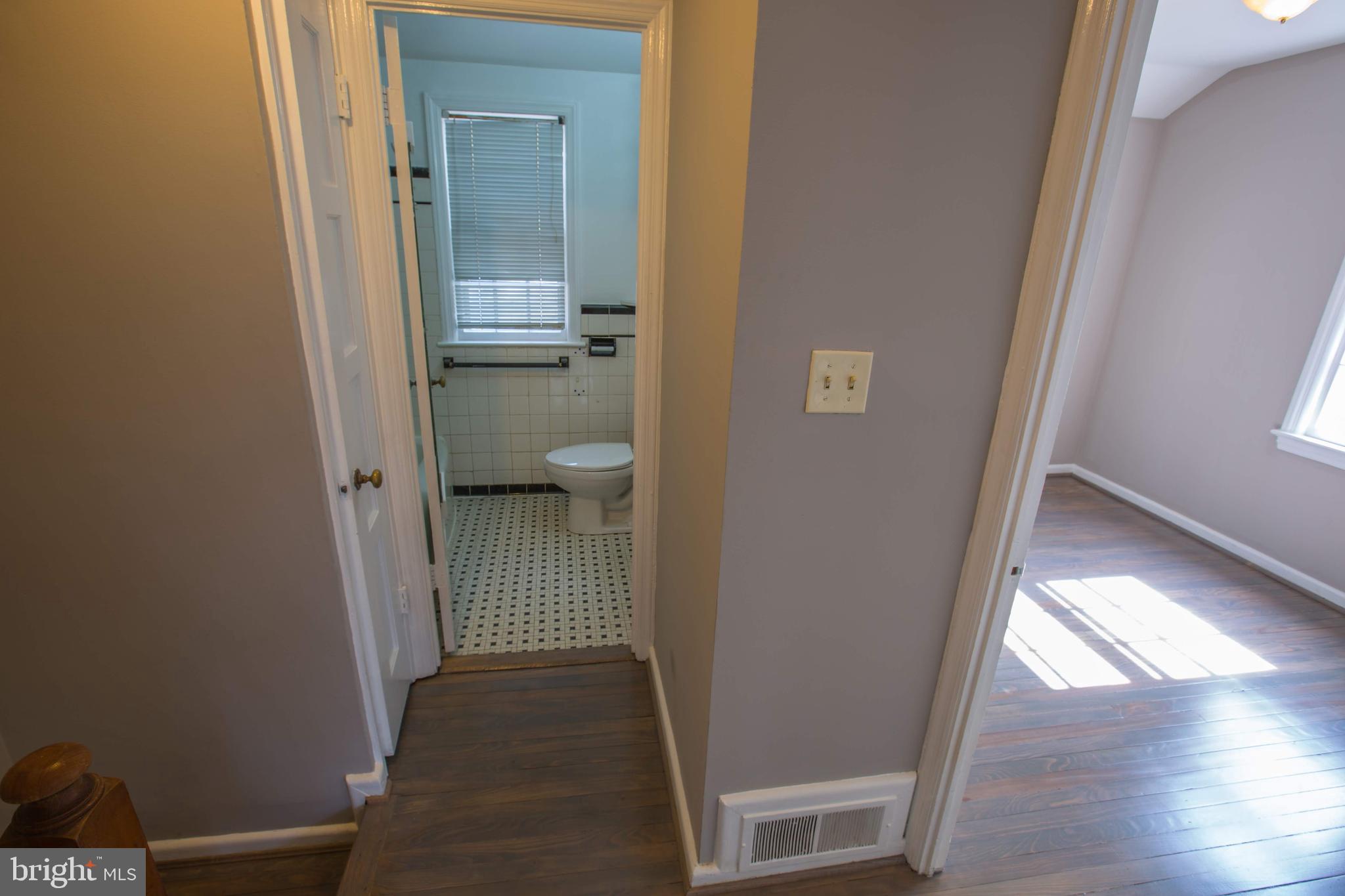 JEFFERSON MANOR - Residential Lease