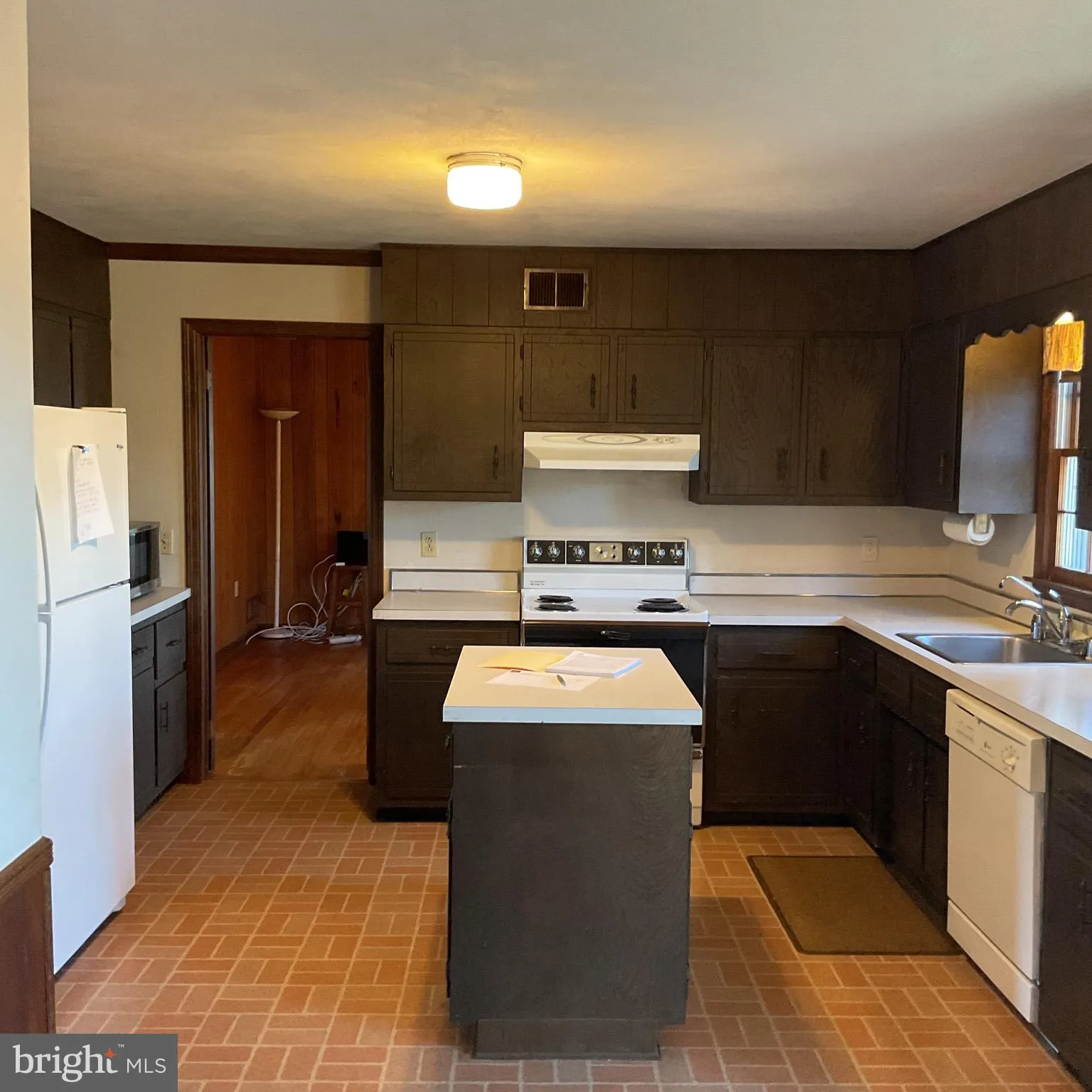 Plainsboro, New Jersey 08536, United States, 4 Bedrooms Bedrooms, ,3 BathroomsBathrooms,Residential,Coming Soon,232040