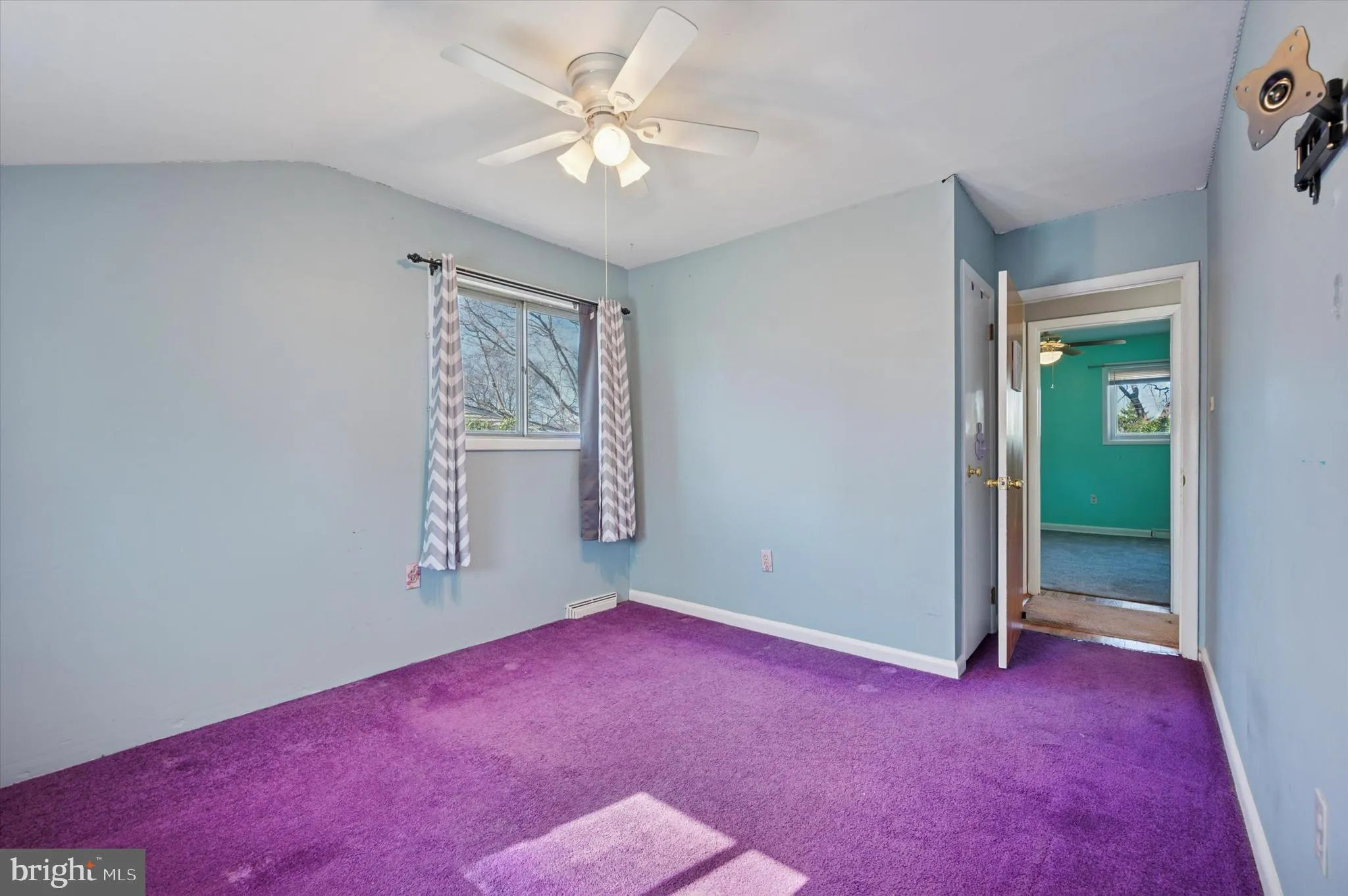 Glenside, Pennsylvania 19038, United States, 4 Bedrooms Bedrooms, ,3 BathroomsBathrooms,Residential,Active,96301