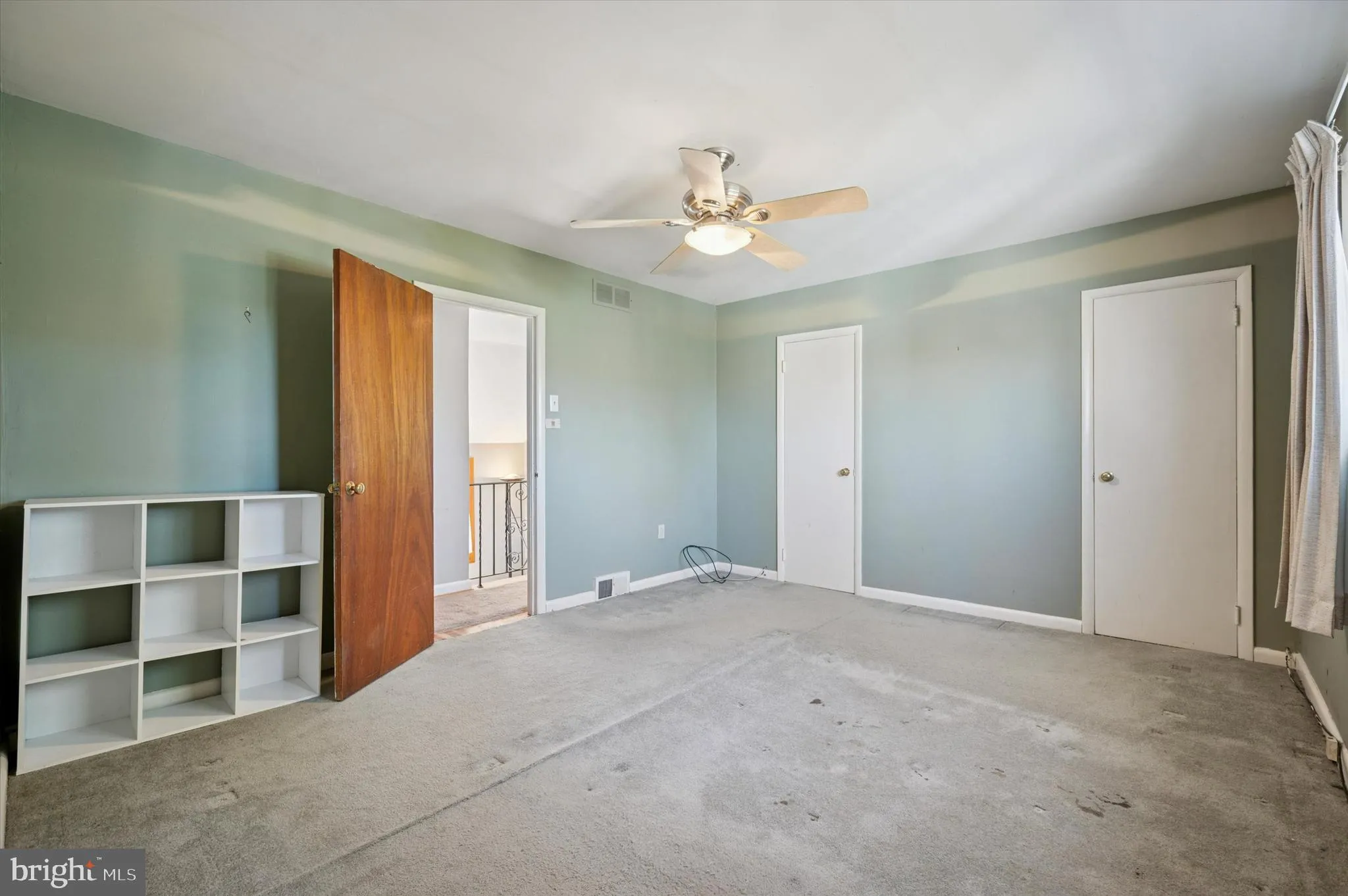 Glenside, Pennsylvania 19038, United States, 4 Bedrooms Bedrooms, ,3 BathroomsBathrooms,Residential,Active,96301