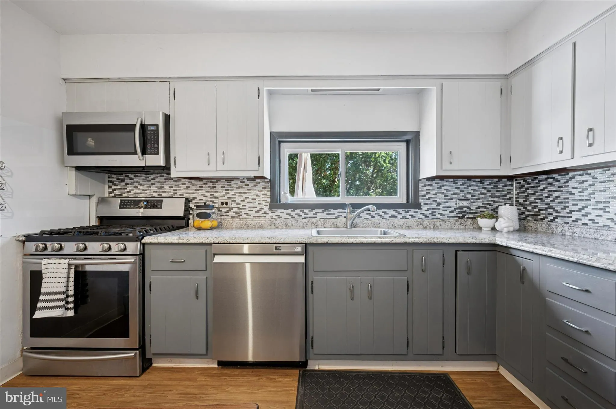 Glenside, Pennsylvania 19038, United States, 4 Bedrooms Bedrooms, ,3 BathroomsBathrooms,Residential,Active,96301