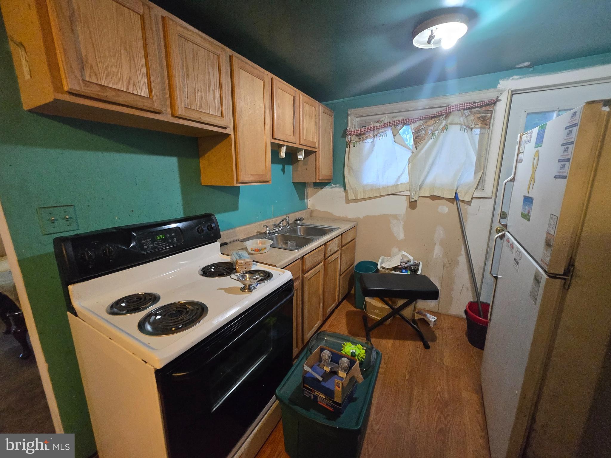 ENGLEWOOD - Residential