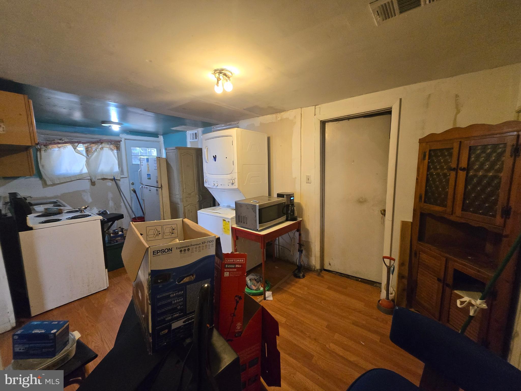 ENGLEWOOD - Residential